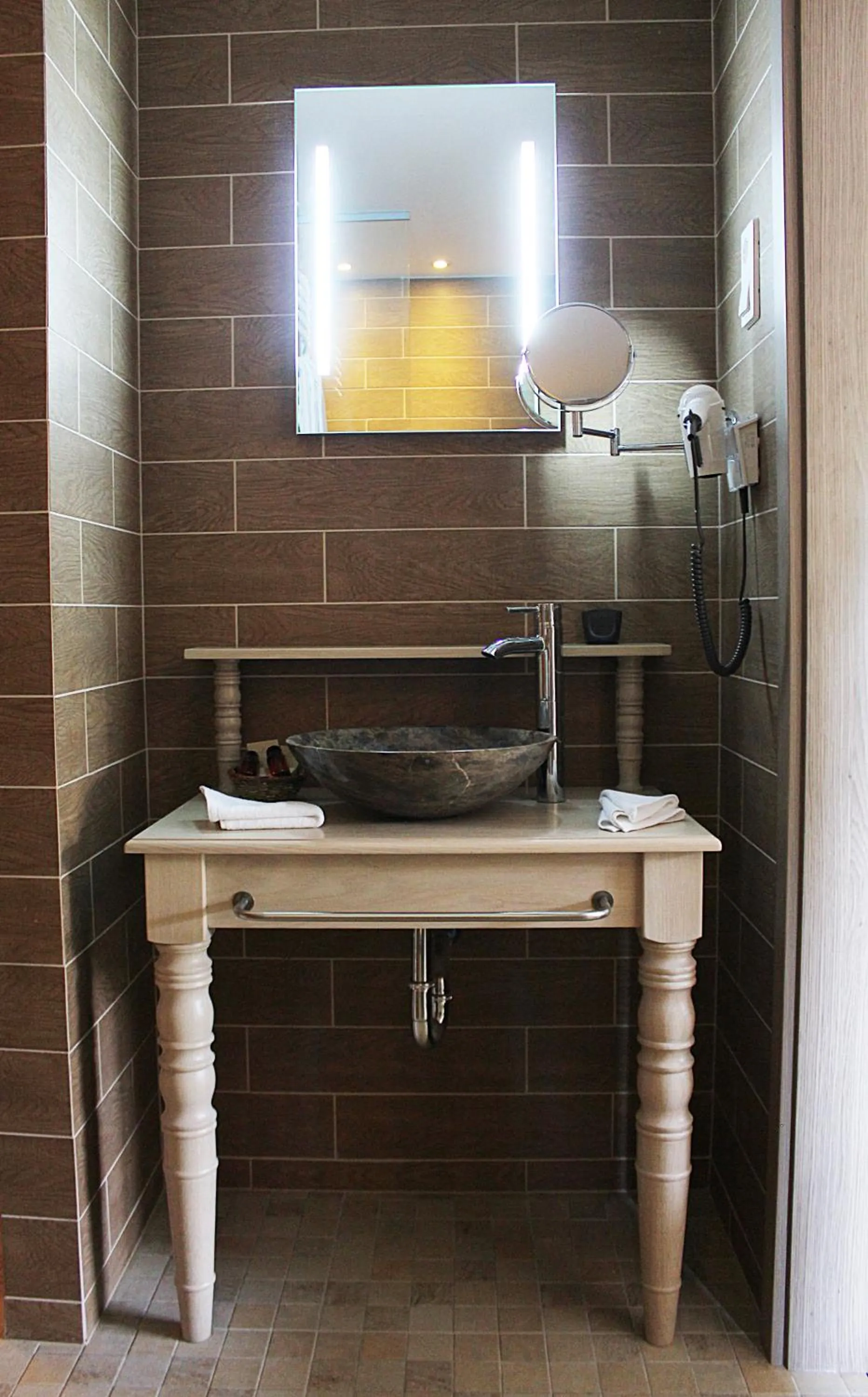 Bathroom in Oxigén Family Hotel Noszvaj