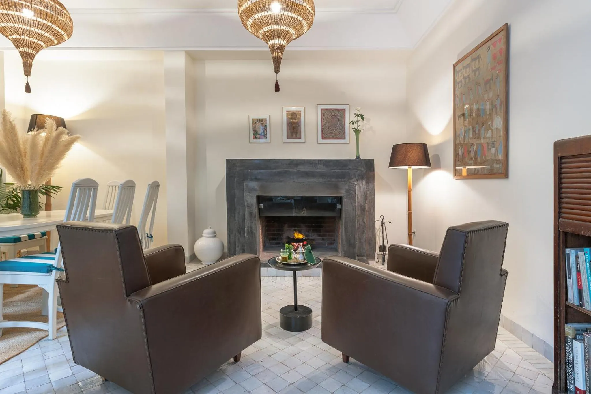 Communal lounge/ TV room in Riad D'ari