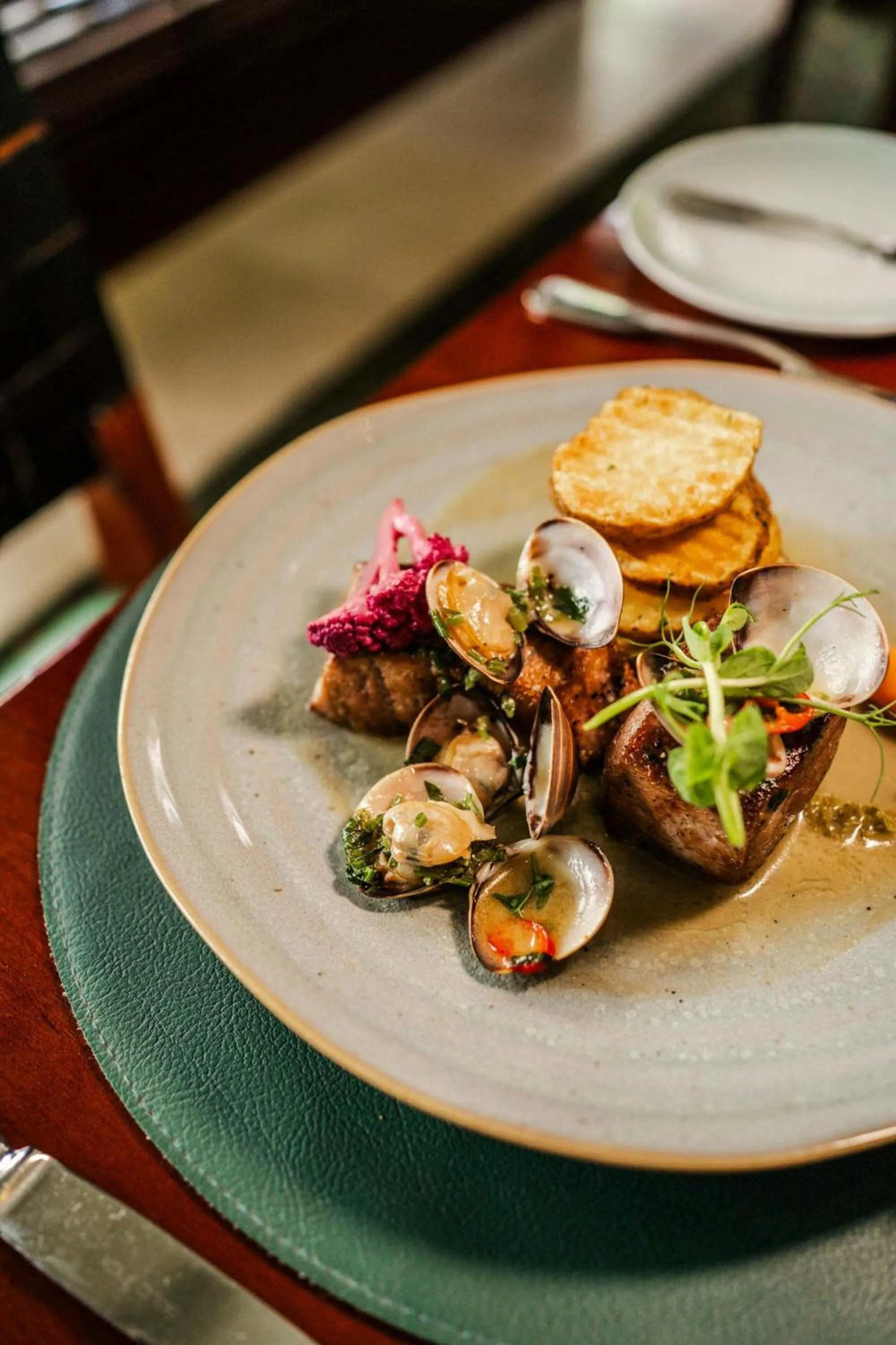 Restaurant/places to eat in Lisbon Marriott Hotel