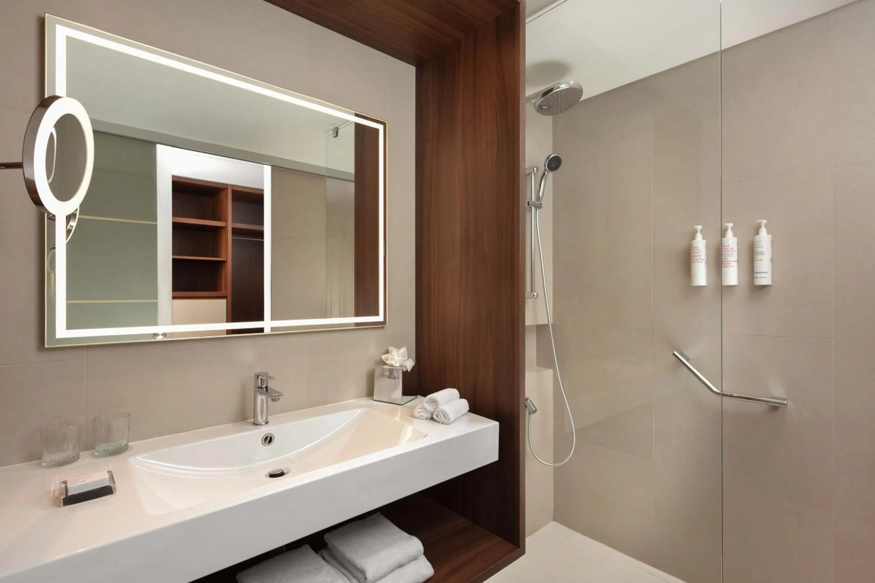 Bathroom in Lisbon Marriott Hotel