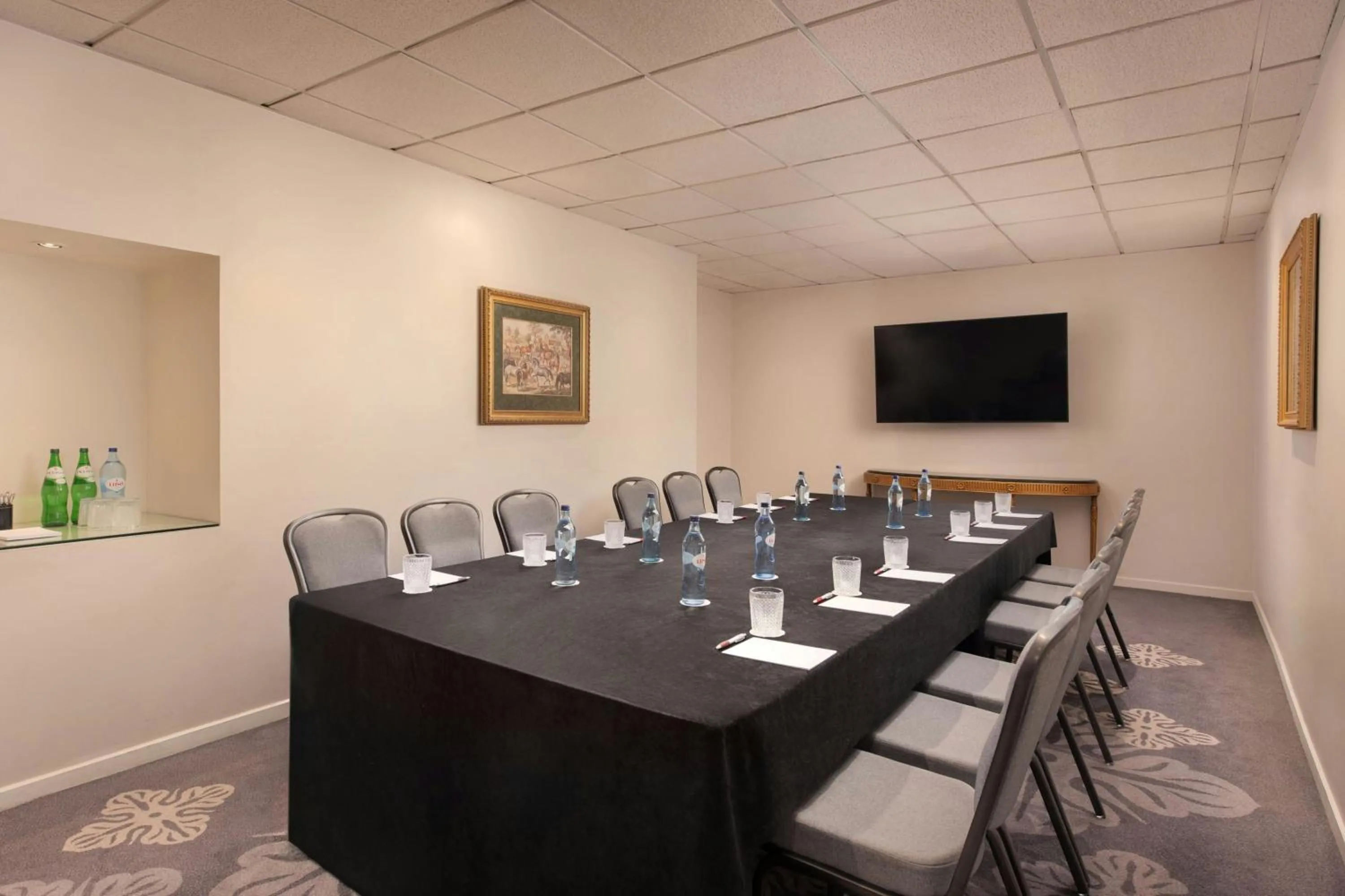 Meeting/conference room in Lisbon Marriott Hotel