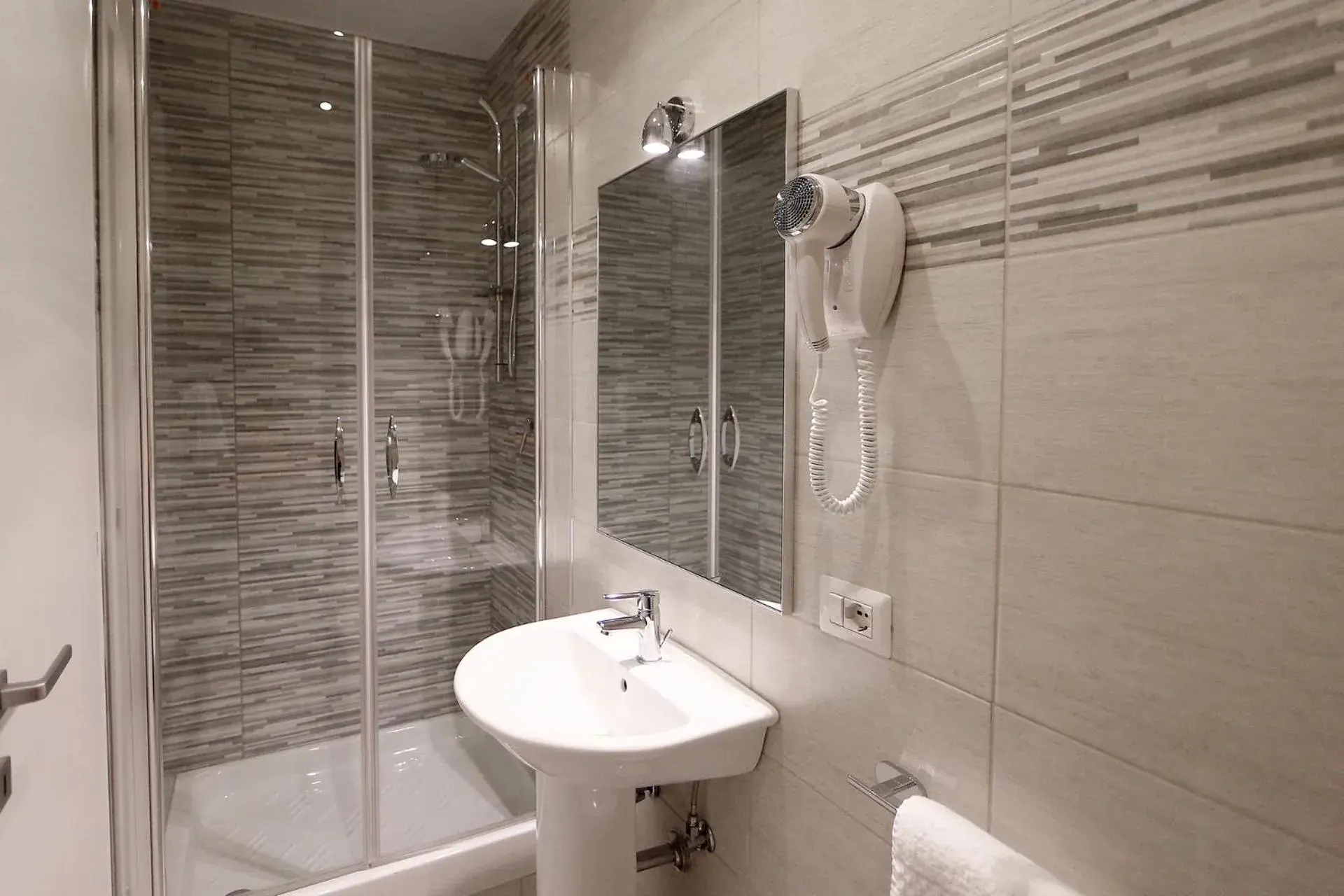 Double or Twin Room with Private Bathroom in 47 Steps Double or Twin Room with Private Bathroom in 47 Steps