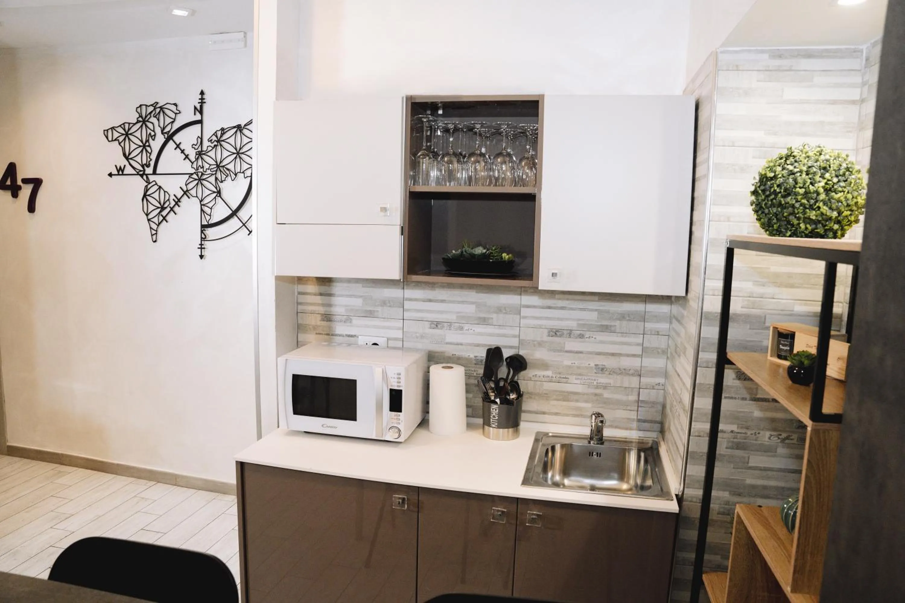 Kitchen or kitchenette in 47 Steps