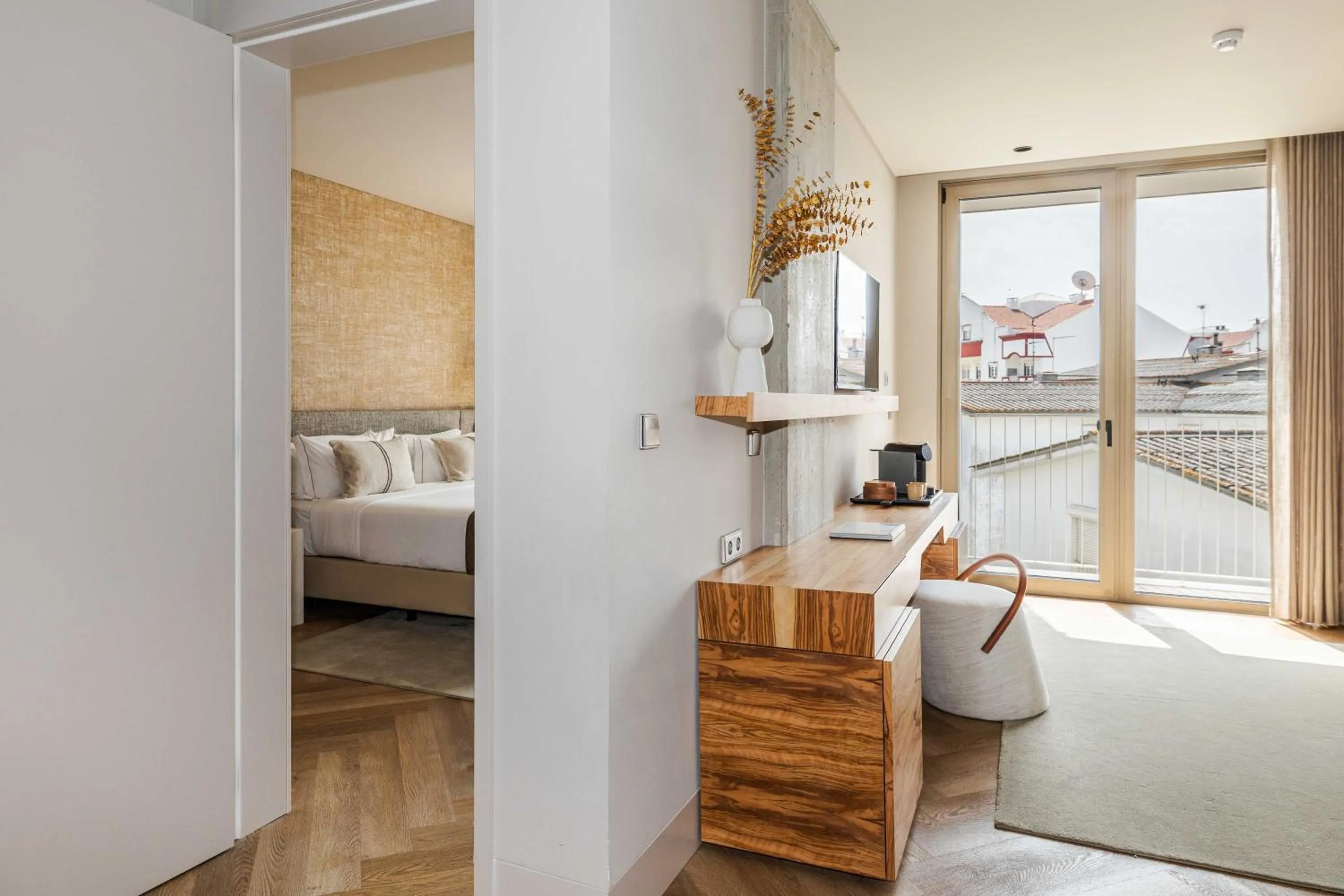 Living room, Bed in Upon Vila - Alcochete Hotel