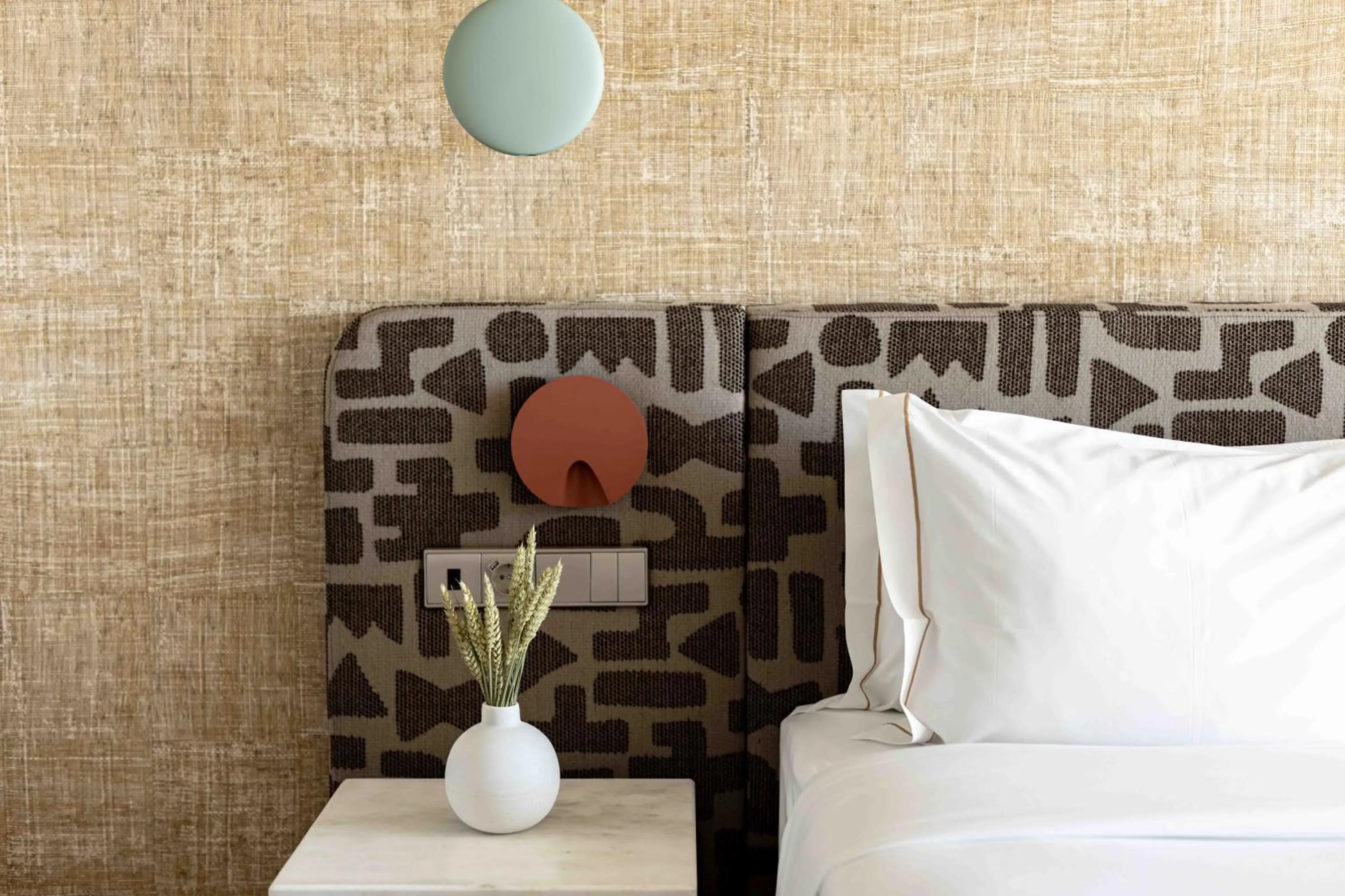 Bed in Upon Vila - Alcochete Hotel