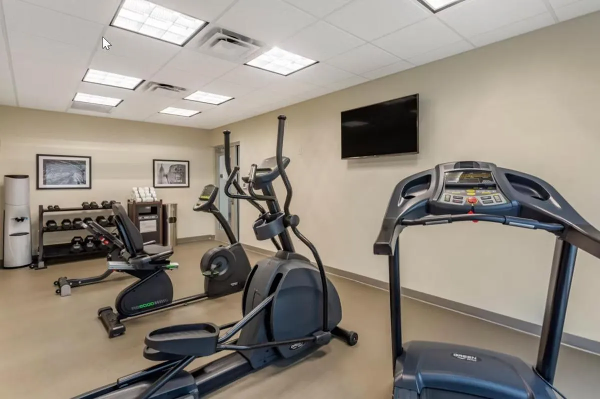 Fitness centre/facilities in Garner Hotel Clarksville Northeast by IHG