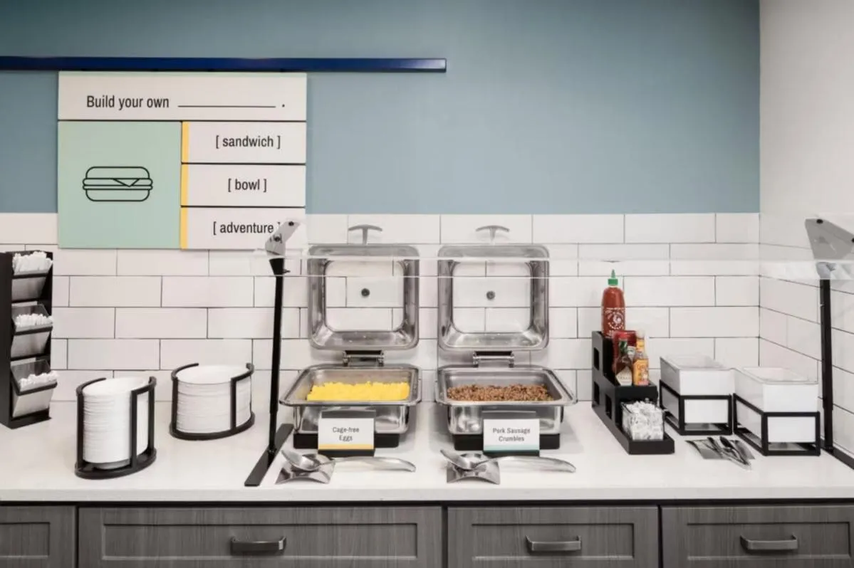 Restaurant/places to eat in Garner Hotel Clarksville Northeast by IHG