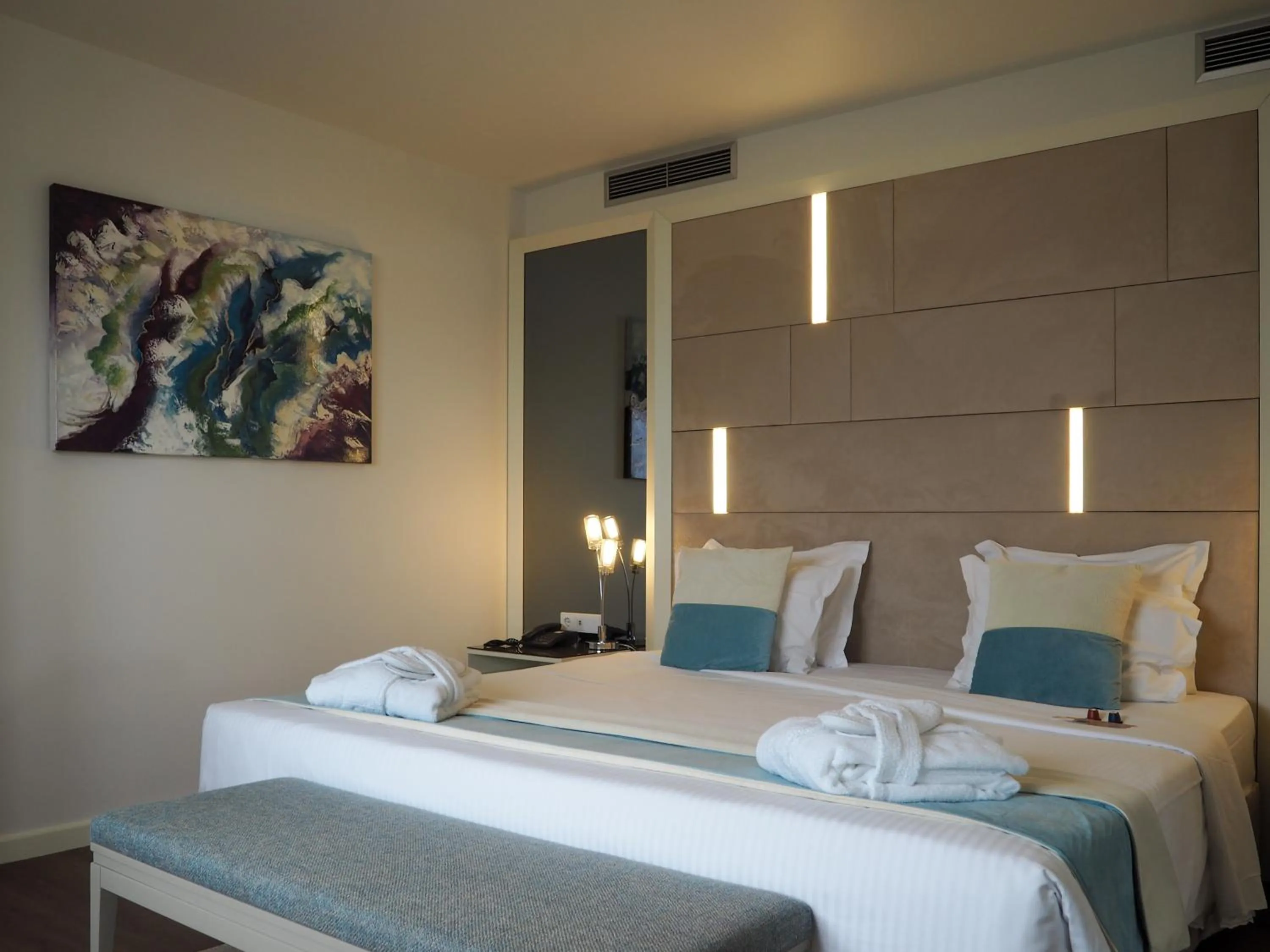 Bed in THE ONE Grand Hotel da Póvoa - by MHMB Hospitality