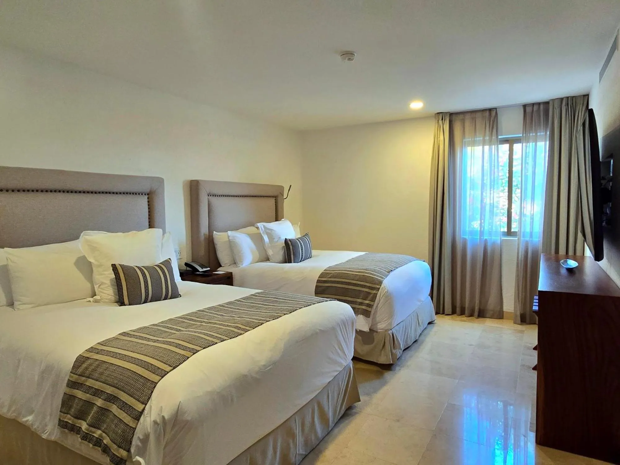 Bedroom, Bed in Zoetry Casa del Mar Los Cabos