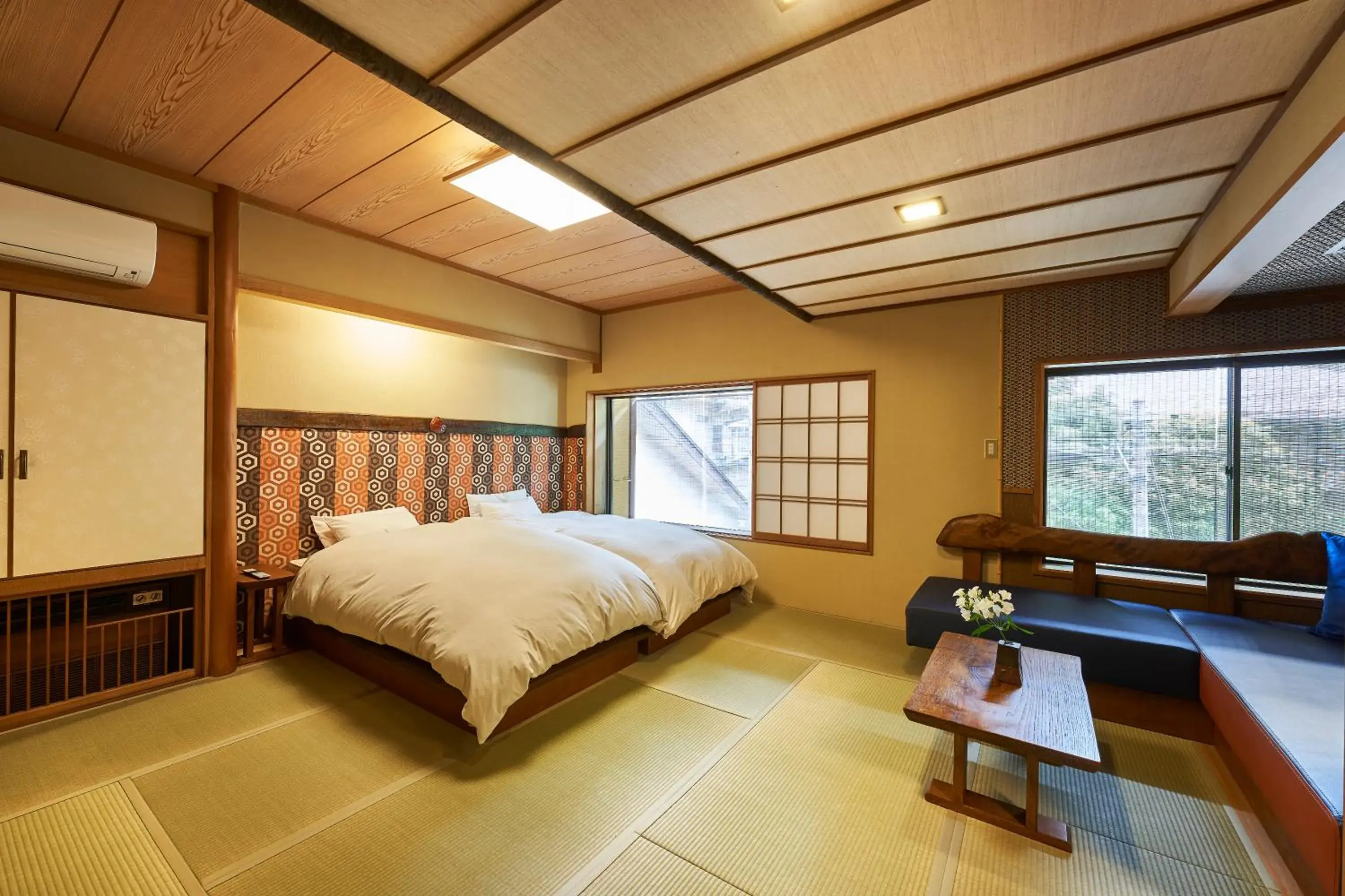 Twin Room with Bathroom in Shima-Onsen Toshimaya Twin Room with Bathroom in Shima-Onsen Toshimaya