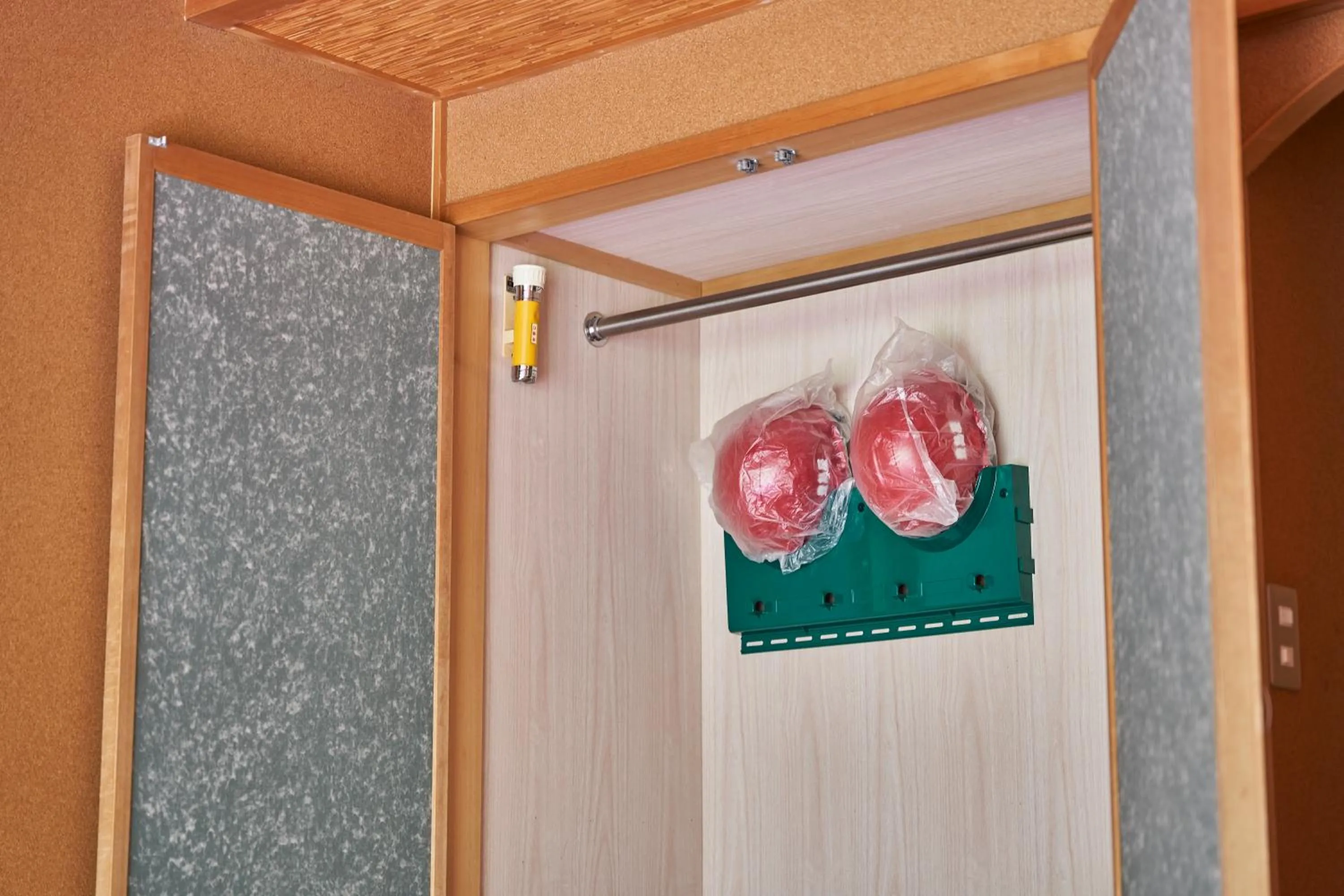 safe in Shima-Onsen Toshimaya