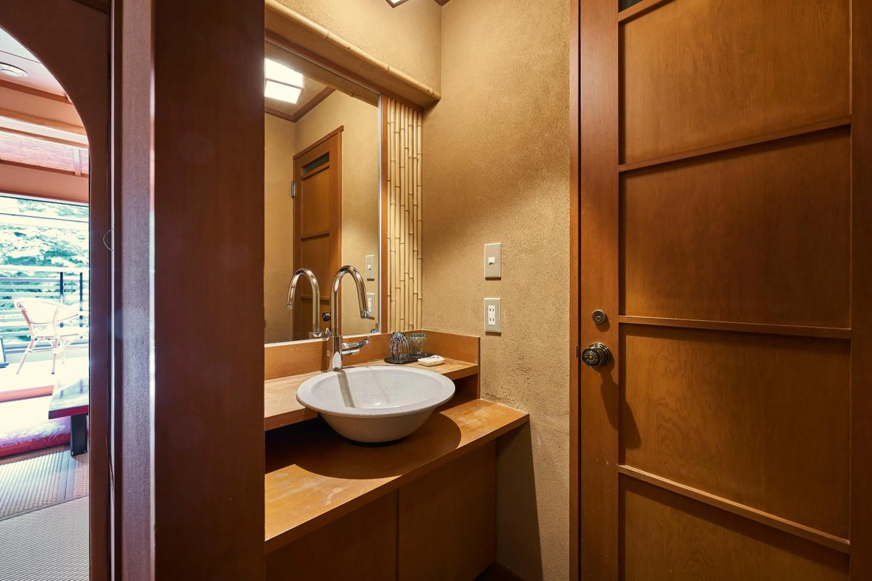 Area and facilities in Shima-Onsen Toshimaya