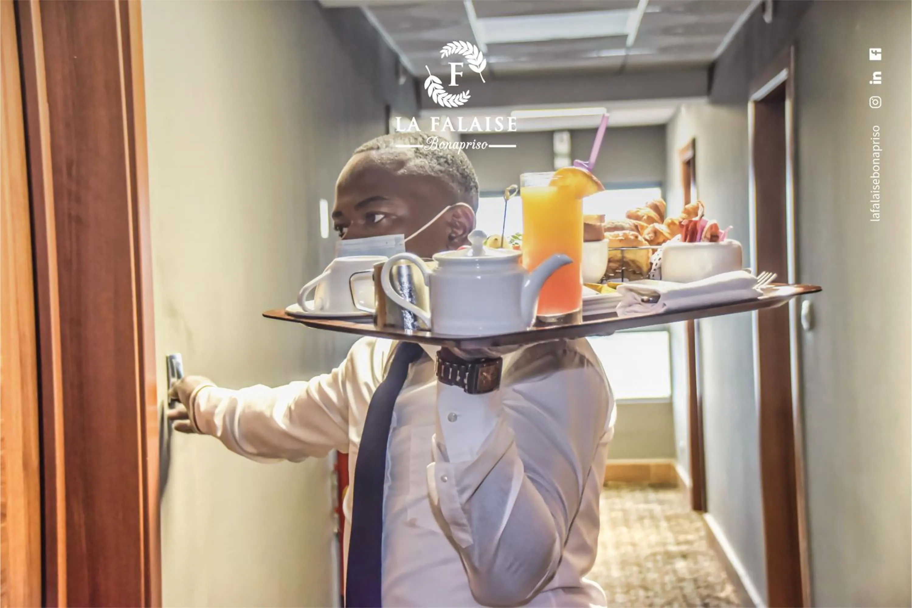 Staff in Hotel La Falaise Bonapriso