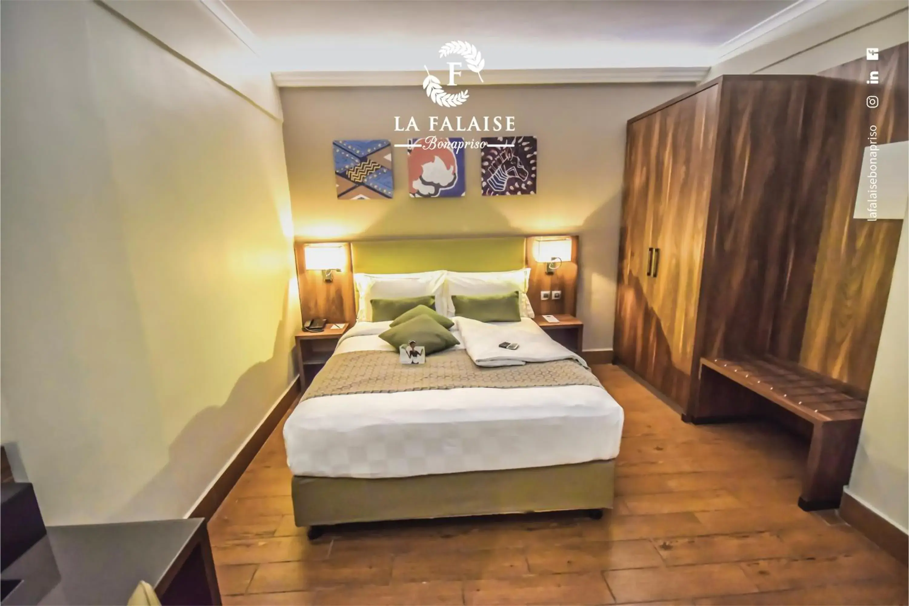 Superior Queen Room in Hotel La Falaise Bonapriso Superior Queen Room in Hotel La Falaise Bonapriso