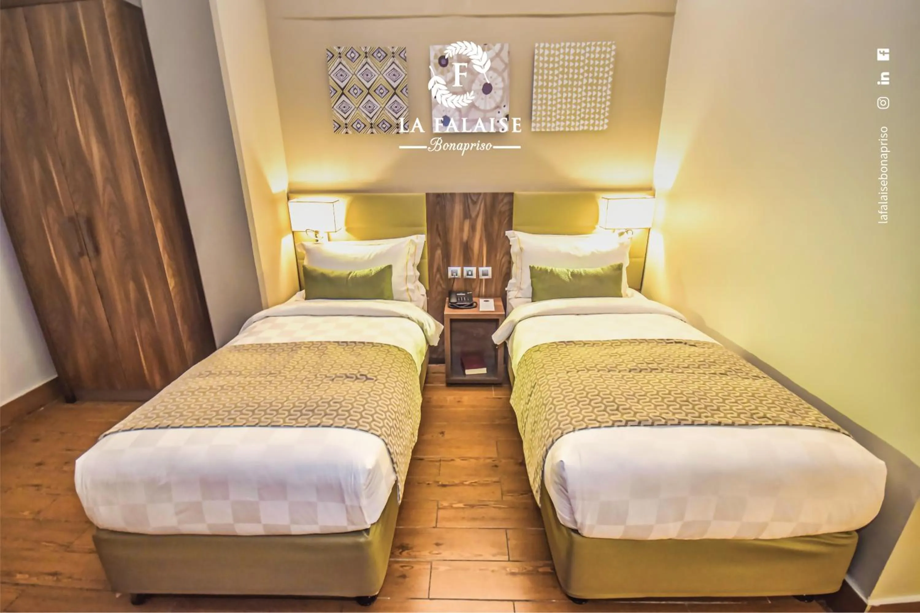 Bed in Hotel La Falaise Bonapriso