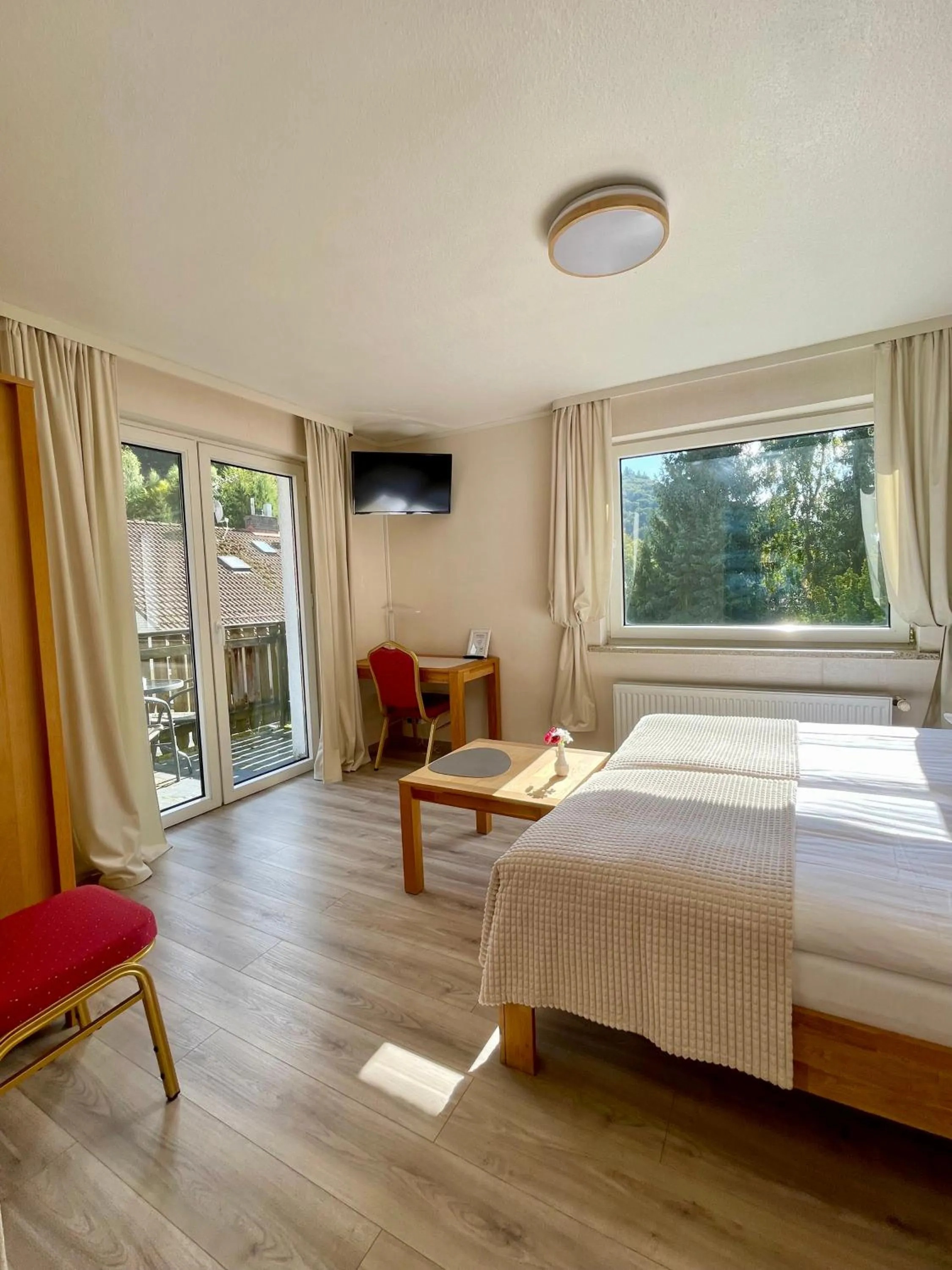 Photo of the whole room, Bed in AM BERG Hotel