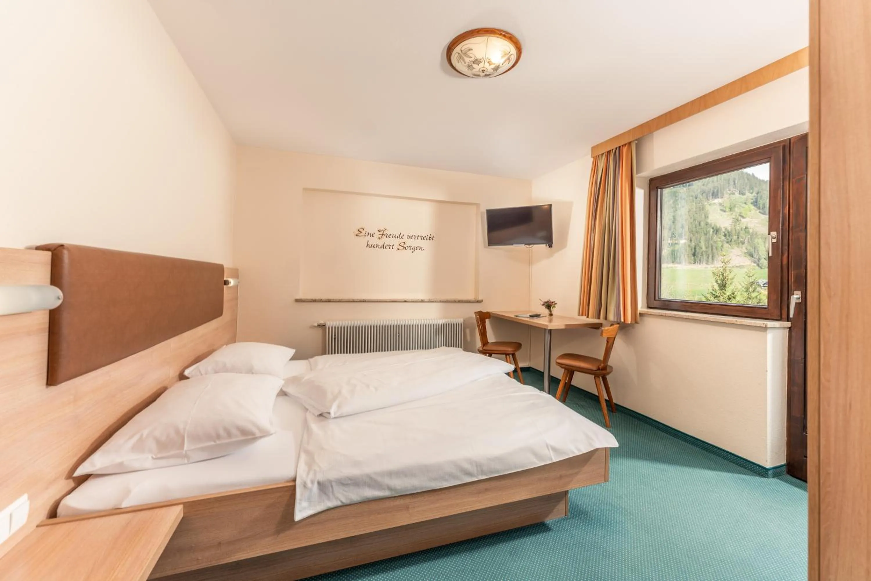 Bedroom, Bed in Hotel Starchlhof