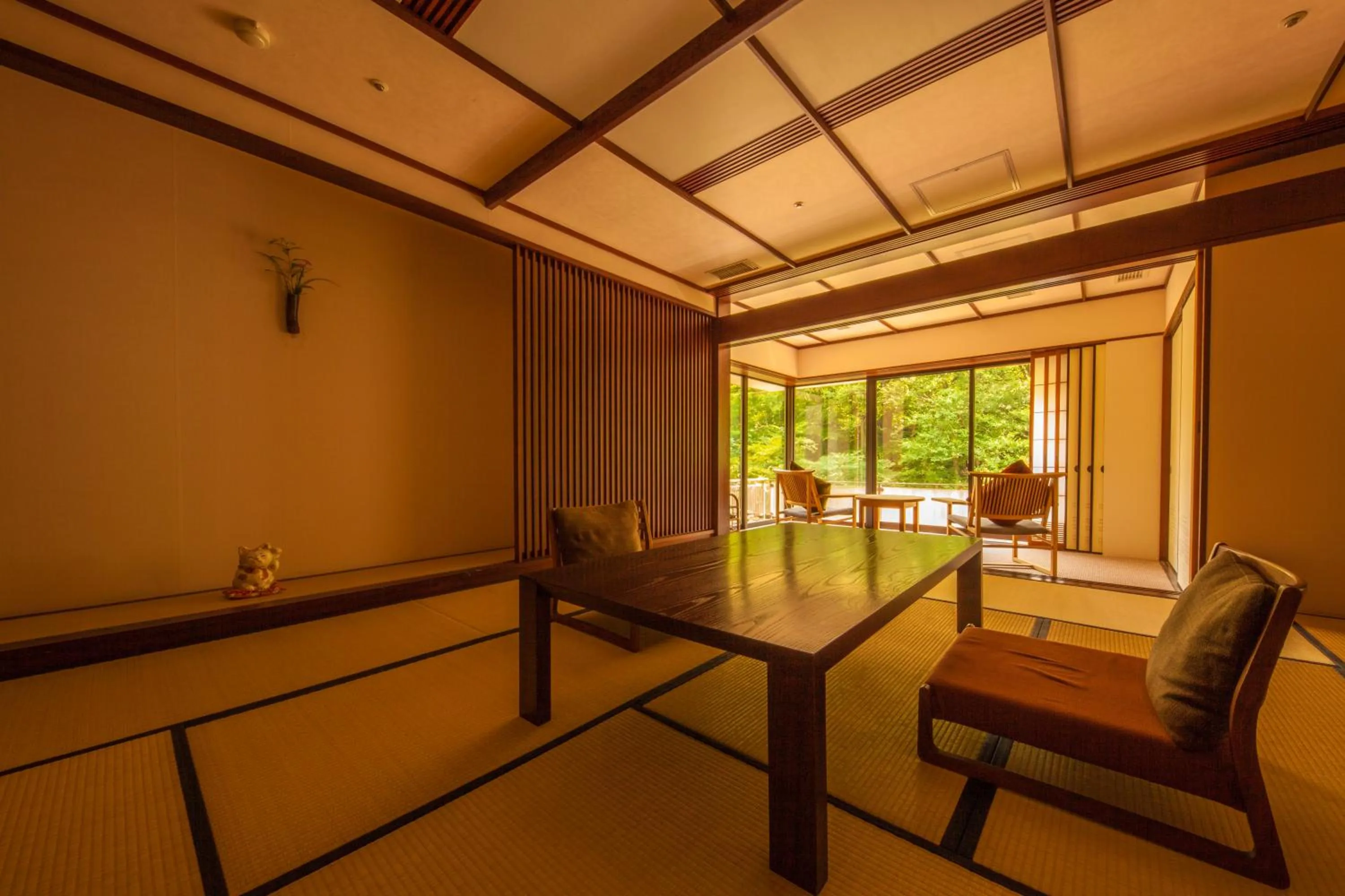 Photo of the whole room in Shima Yamaguchikan