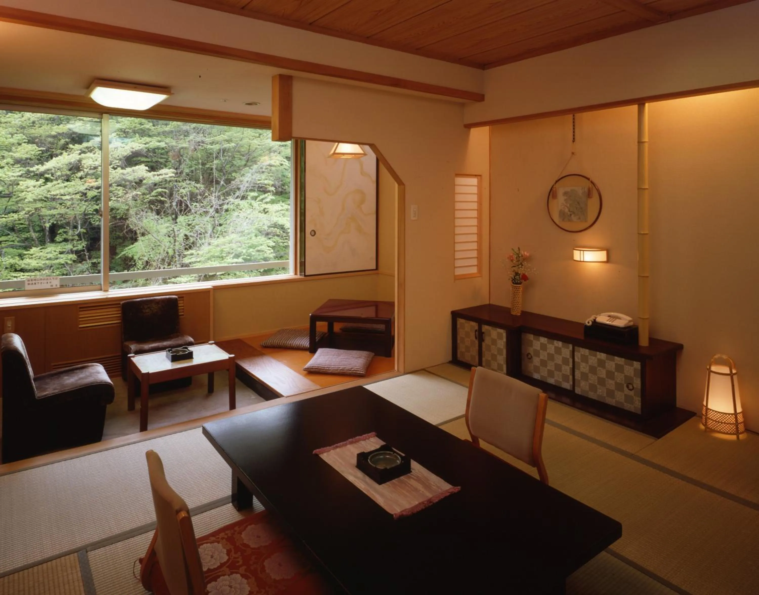 Photo of the whole room in Shima Yamaguchikan