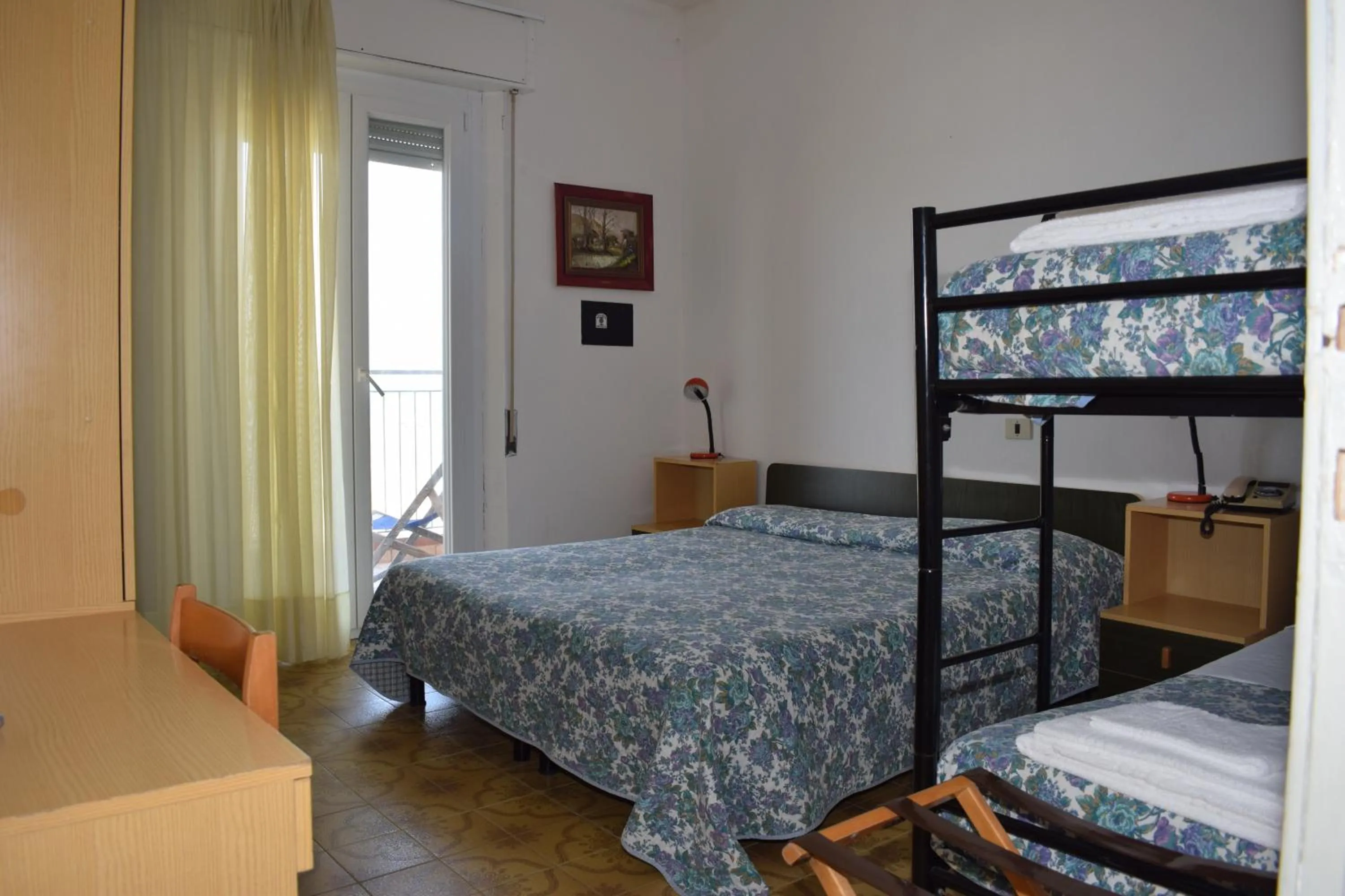 Day, Bed in Hotel Astoria