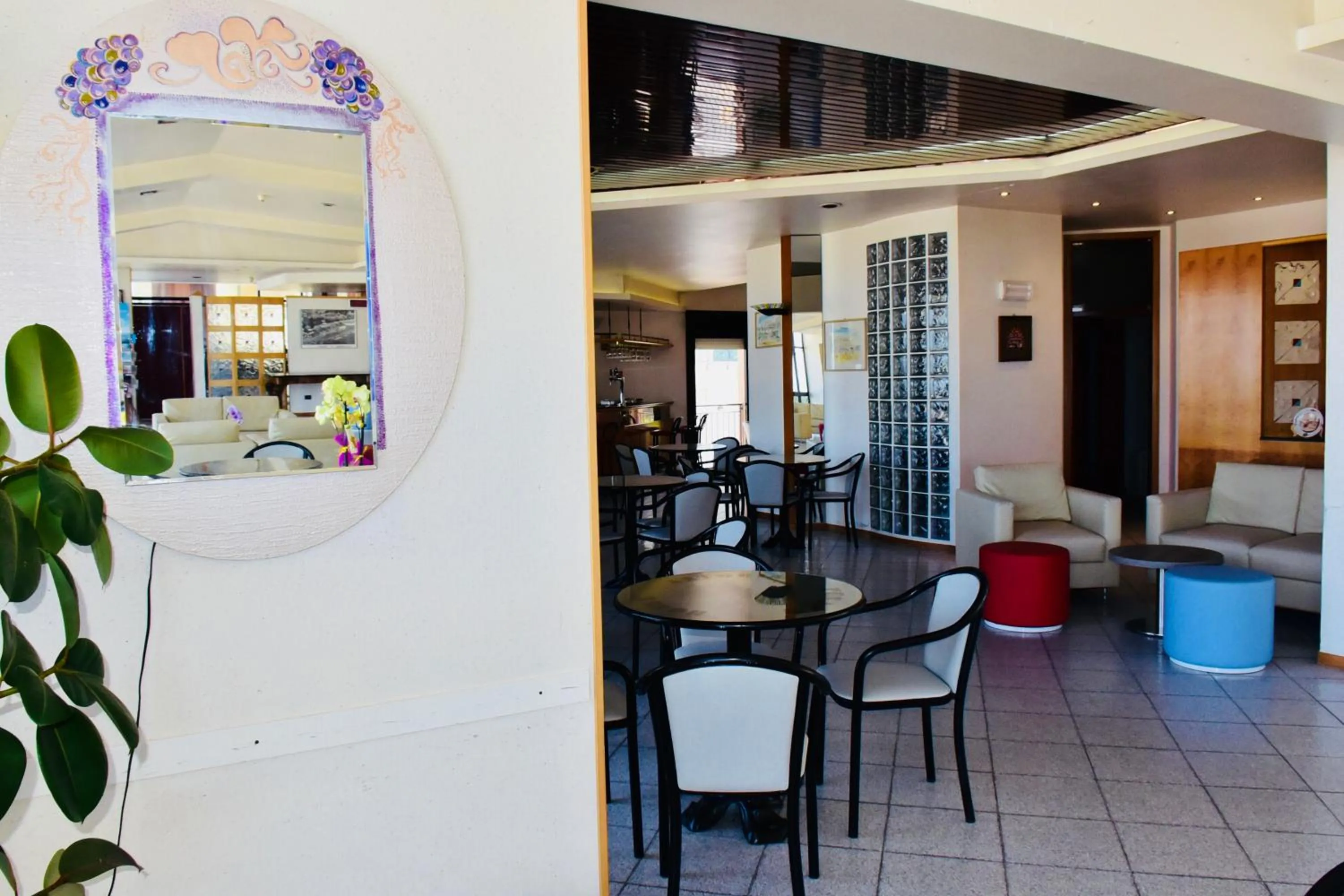 Lounge or bar in Hotel Astoria