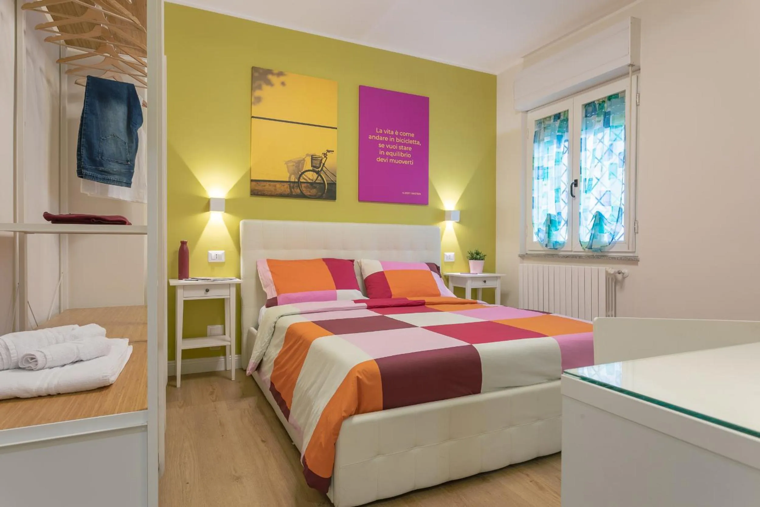 Bed in B&B Pensieri d'autore - Parcheggio e Self Check-in