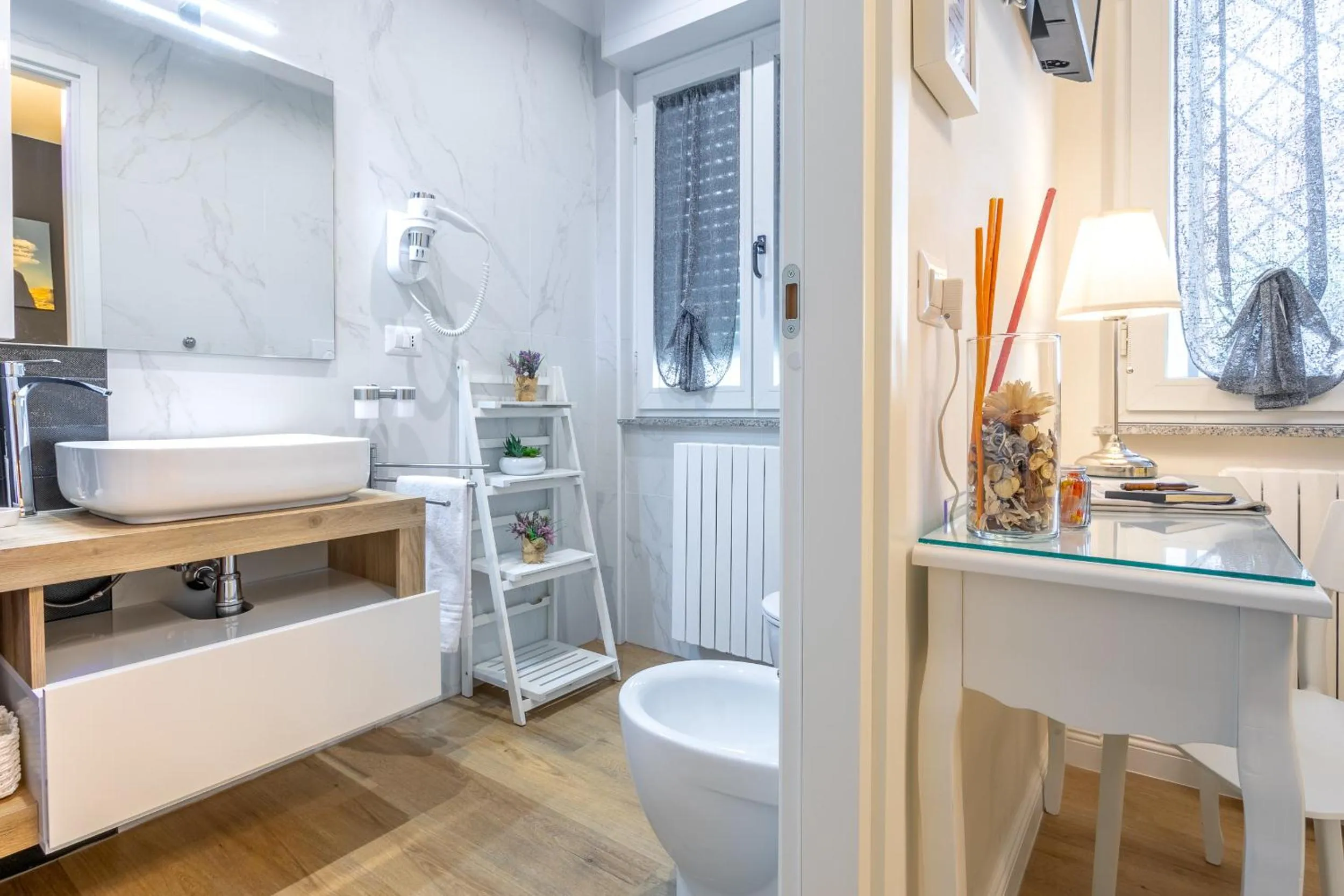 Toilet in B&B Pensieri d'autore - Parcheggio e Self Check-in