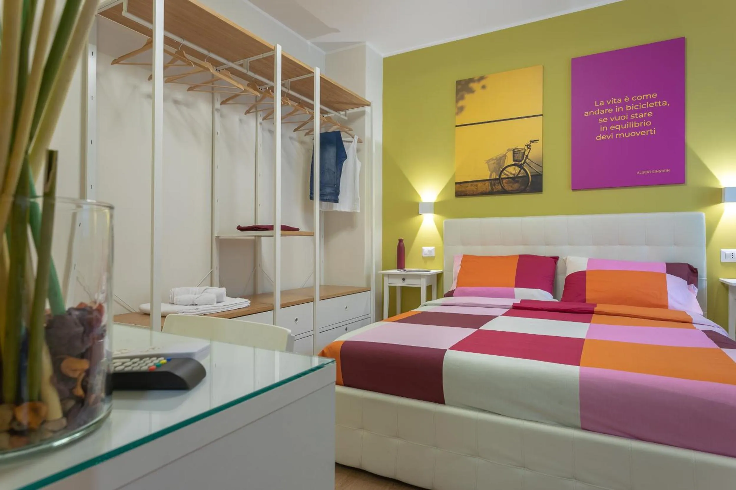 Bed in B&B Pensieri d'autore - Parcheggio e Self Check-in
