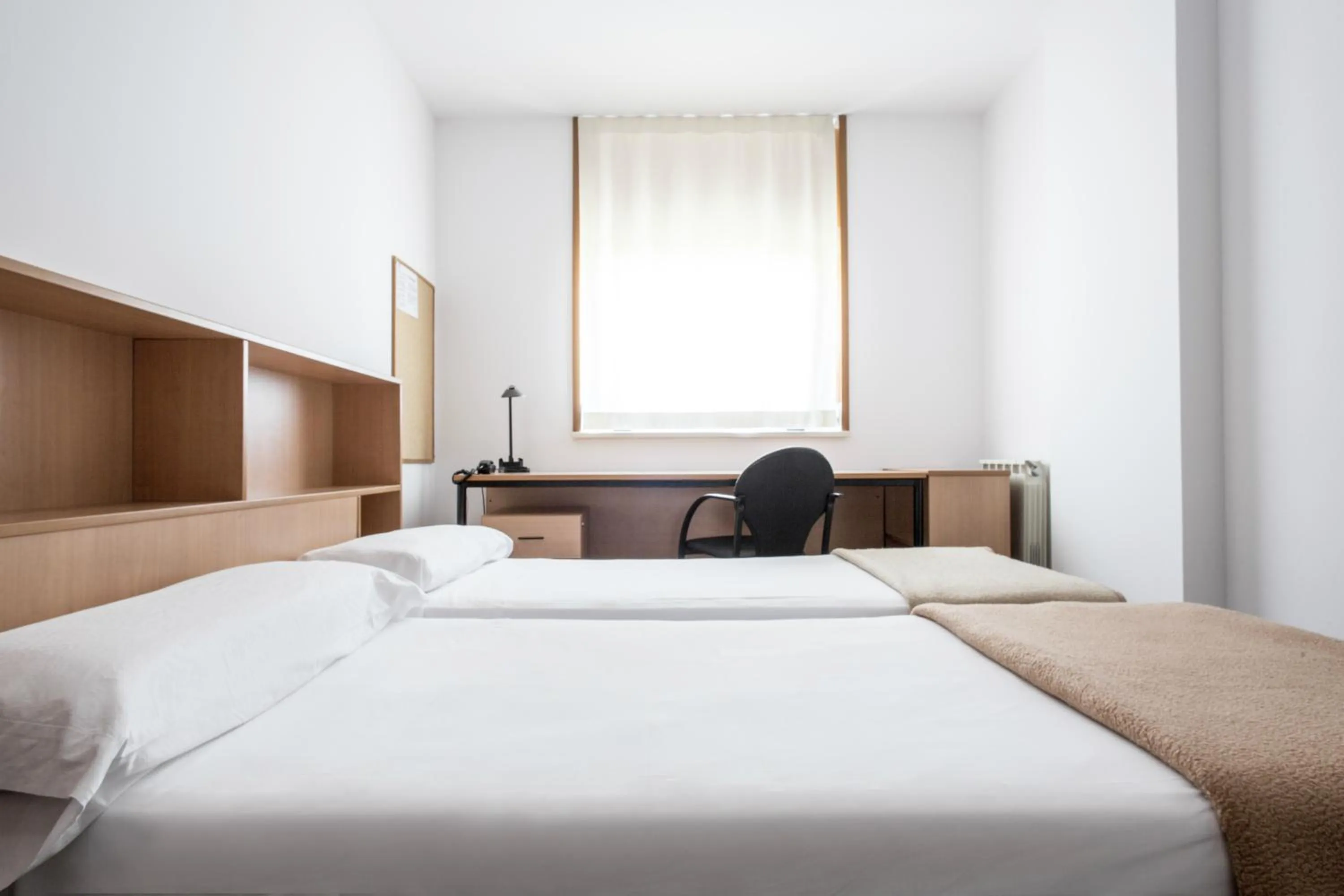 Bedroom, Bed in Residencia Universitaria Resa Campus de Montilivi