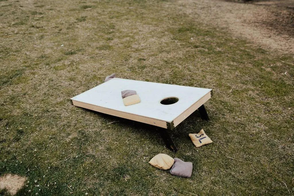 Entertainment in The Suttle Lodge & Boathouse