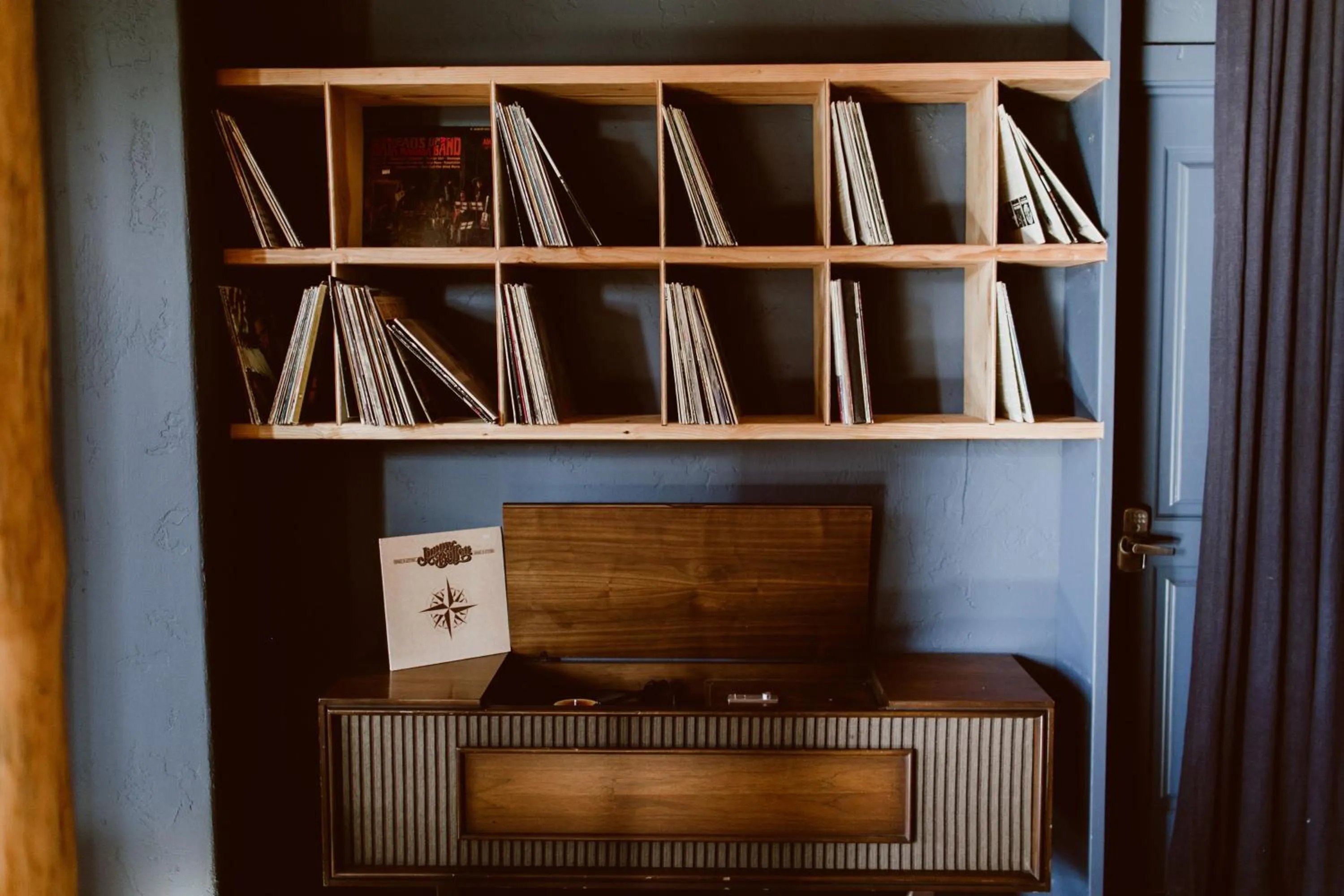 Lobby or reception in The Suttle Lodge & Boathouse