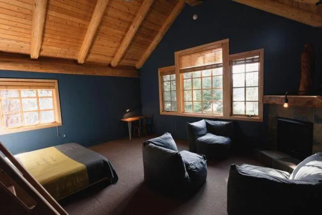 Living room in The Suttle Lodge & Boathouse