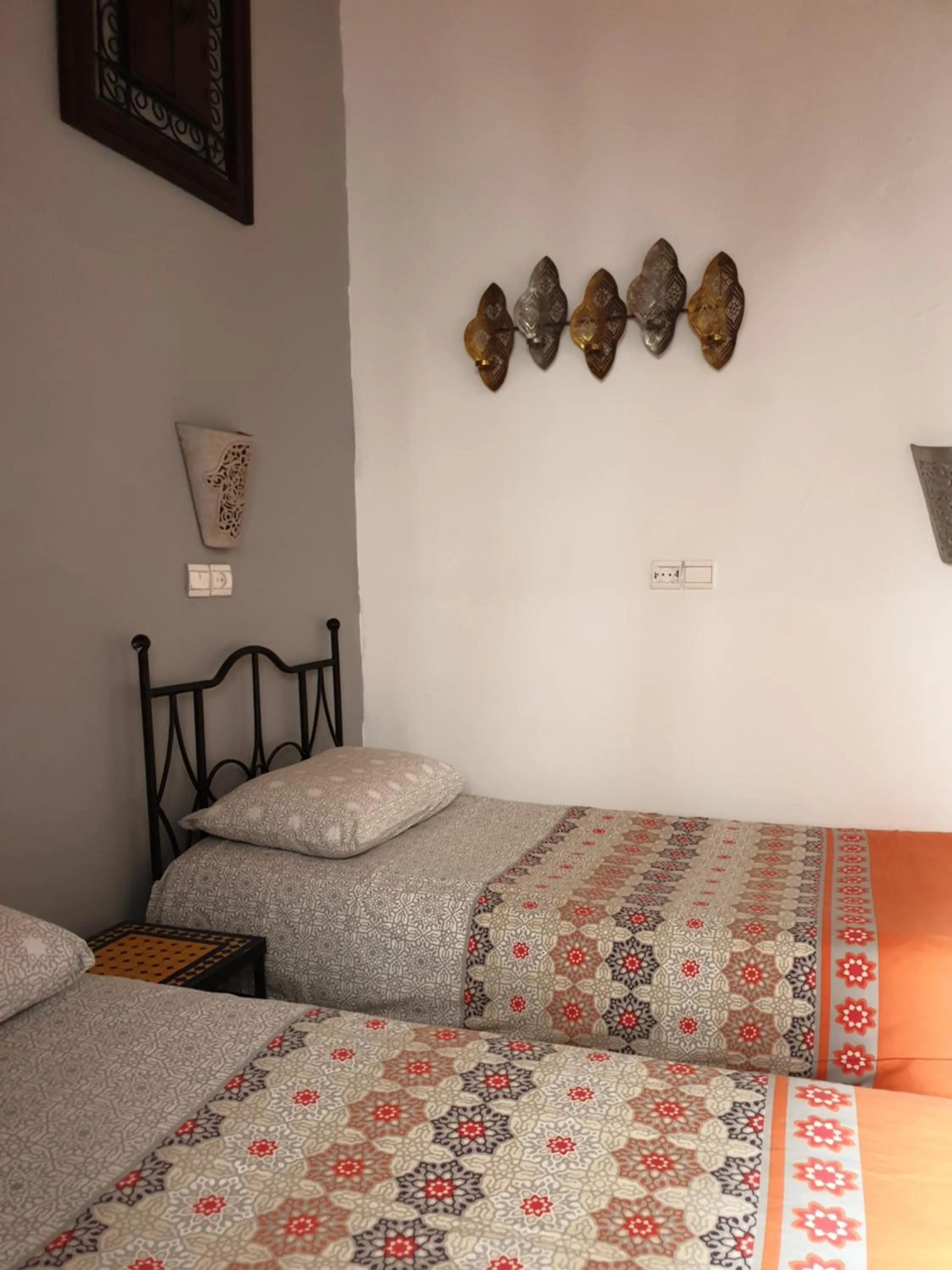 Photo of the whole room, Bed in Riad Sidi Magdoul