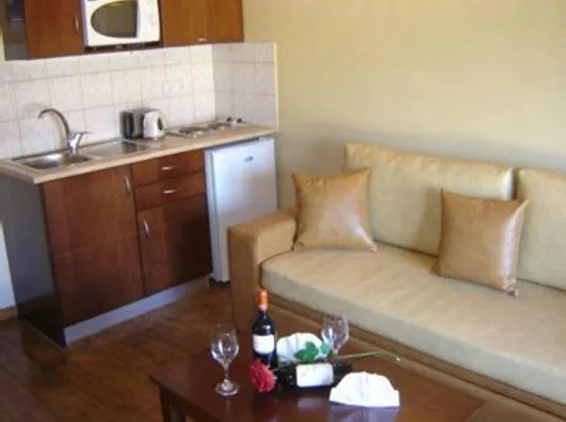 Kitchen or kitchenette in Sacallis Inn Beach Hotel