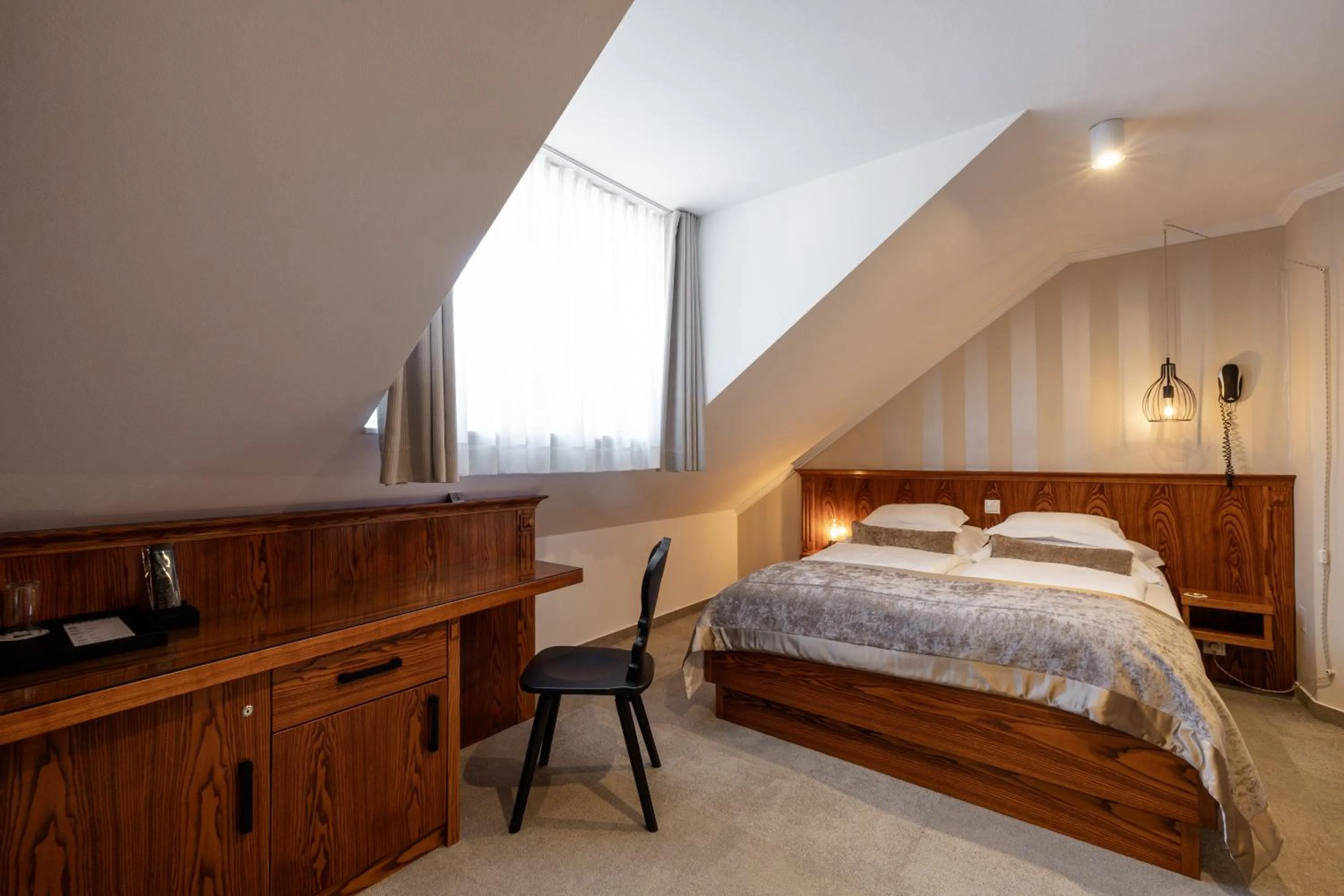 Property building, Bed in Kotnik Superior Boutique Hotel