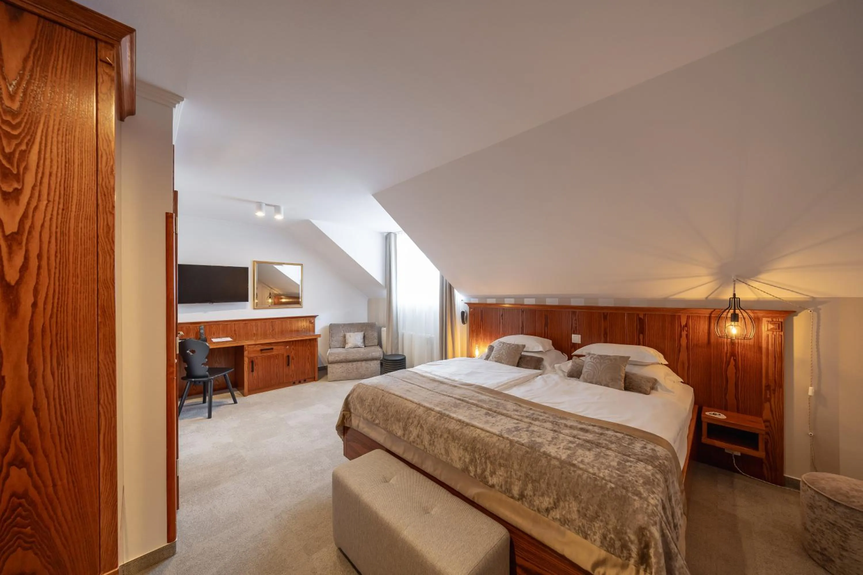 Bedroom, Bed in Kotnik Superior Boutique Hotel