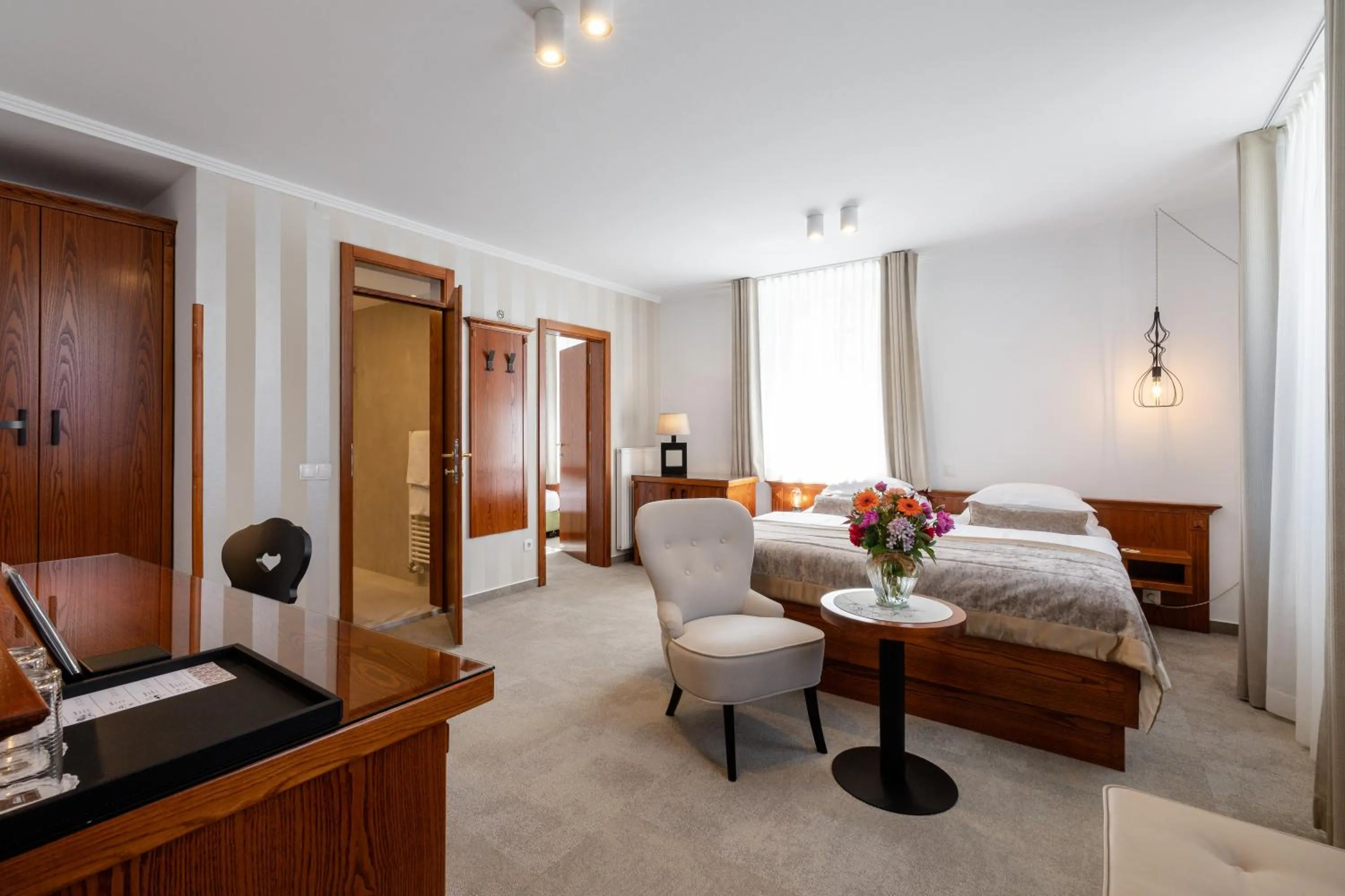 Photo of the whole room, Bed in Kotnik Superior Boutique Hotel