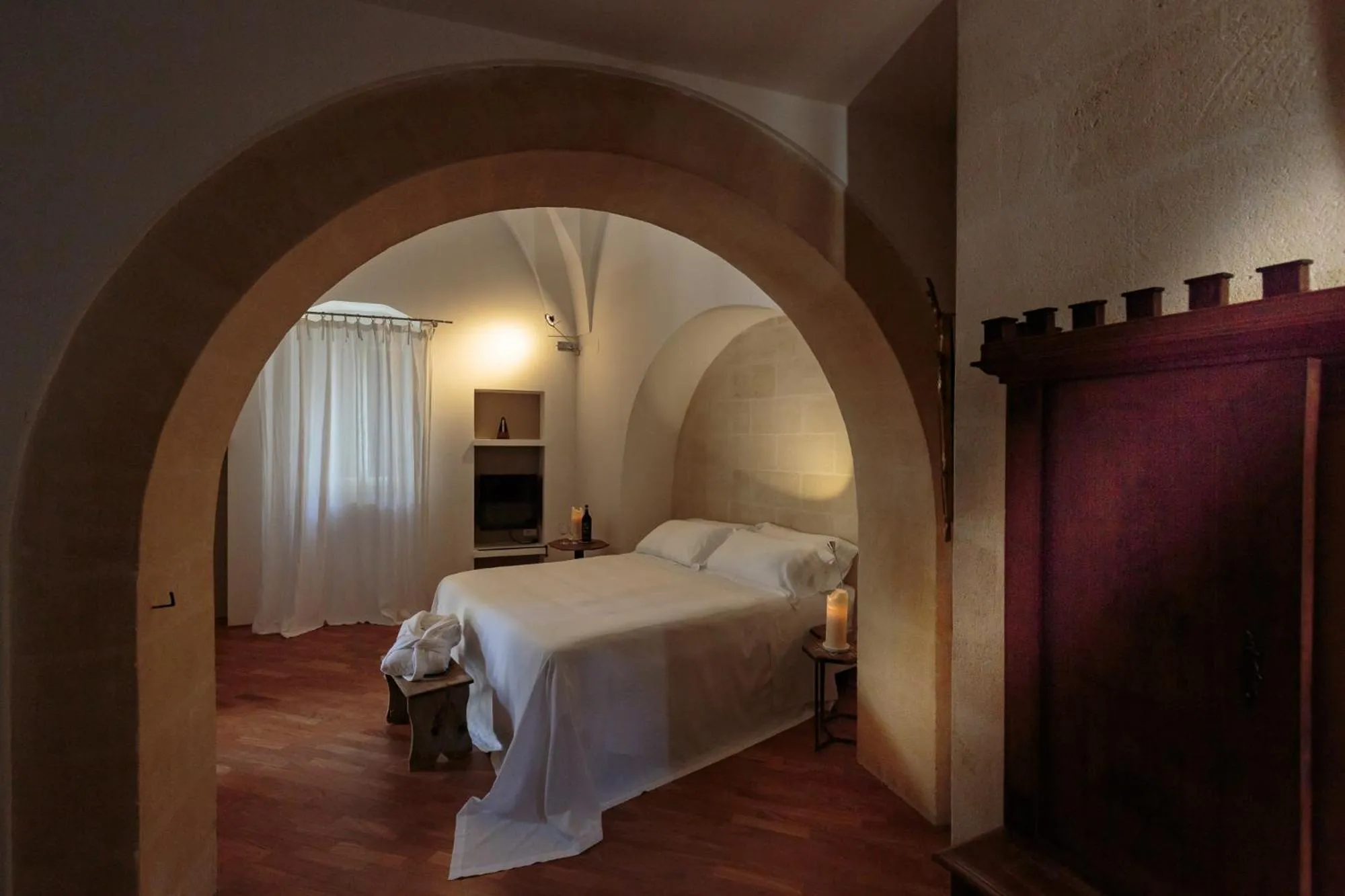 Shower, Bed in Corte San Pietro