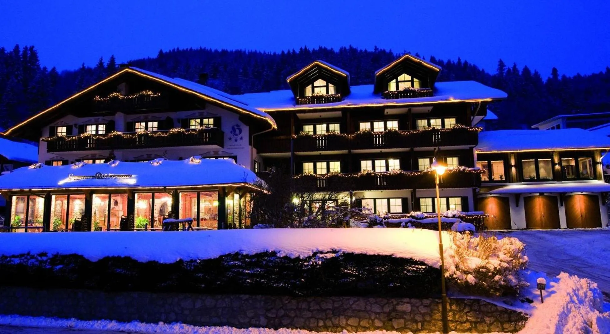 Facade/entrance in Seehotel Hartung & Ferienappartements