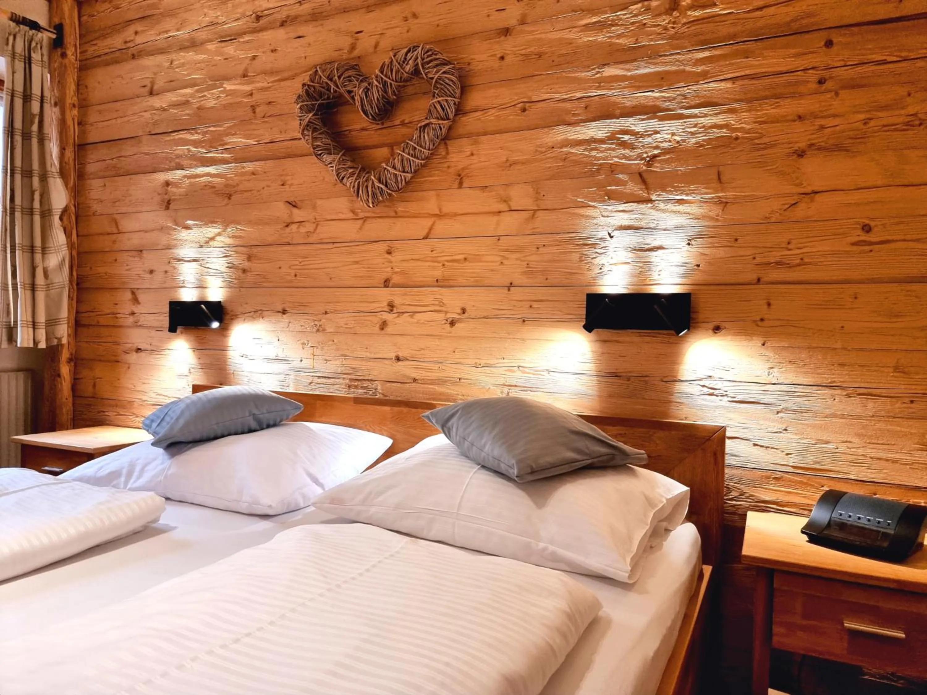 Photo of the whole room, Bed in Seehotel Hartung & Ferienappartements