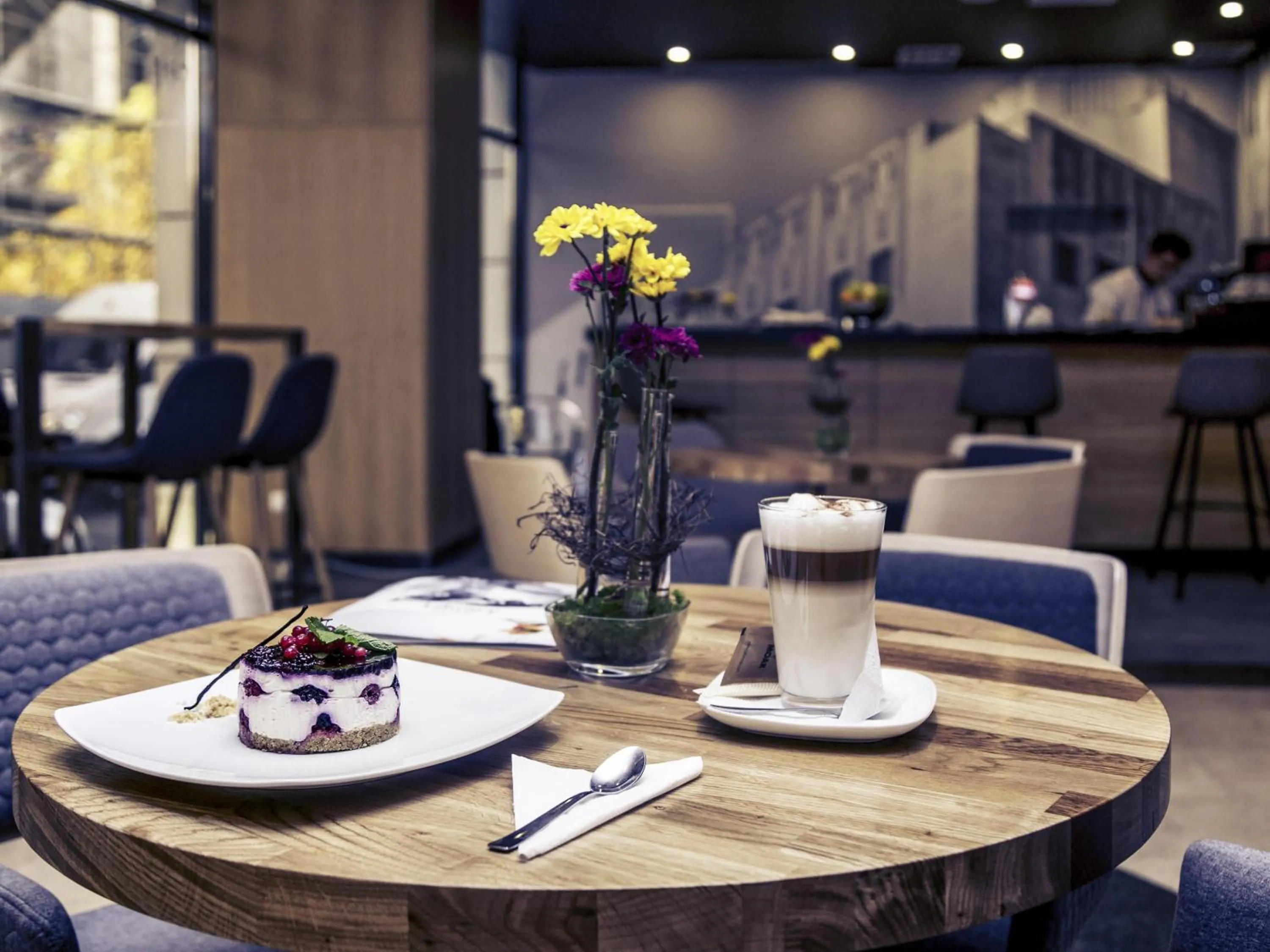 Lounge or bar in Mercure Bucharest Unirii