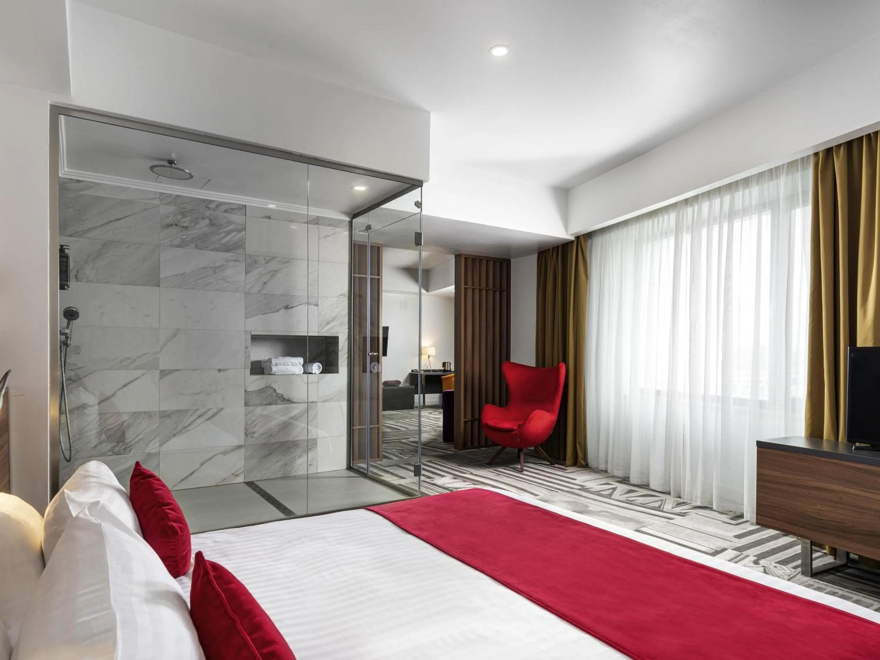 Bedroom, Bed in Mercure Bucharest Unirii
