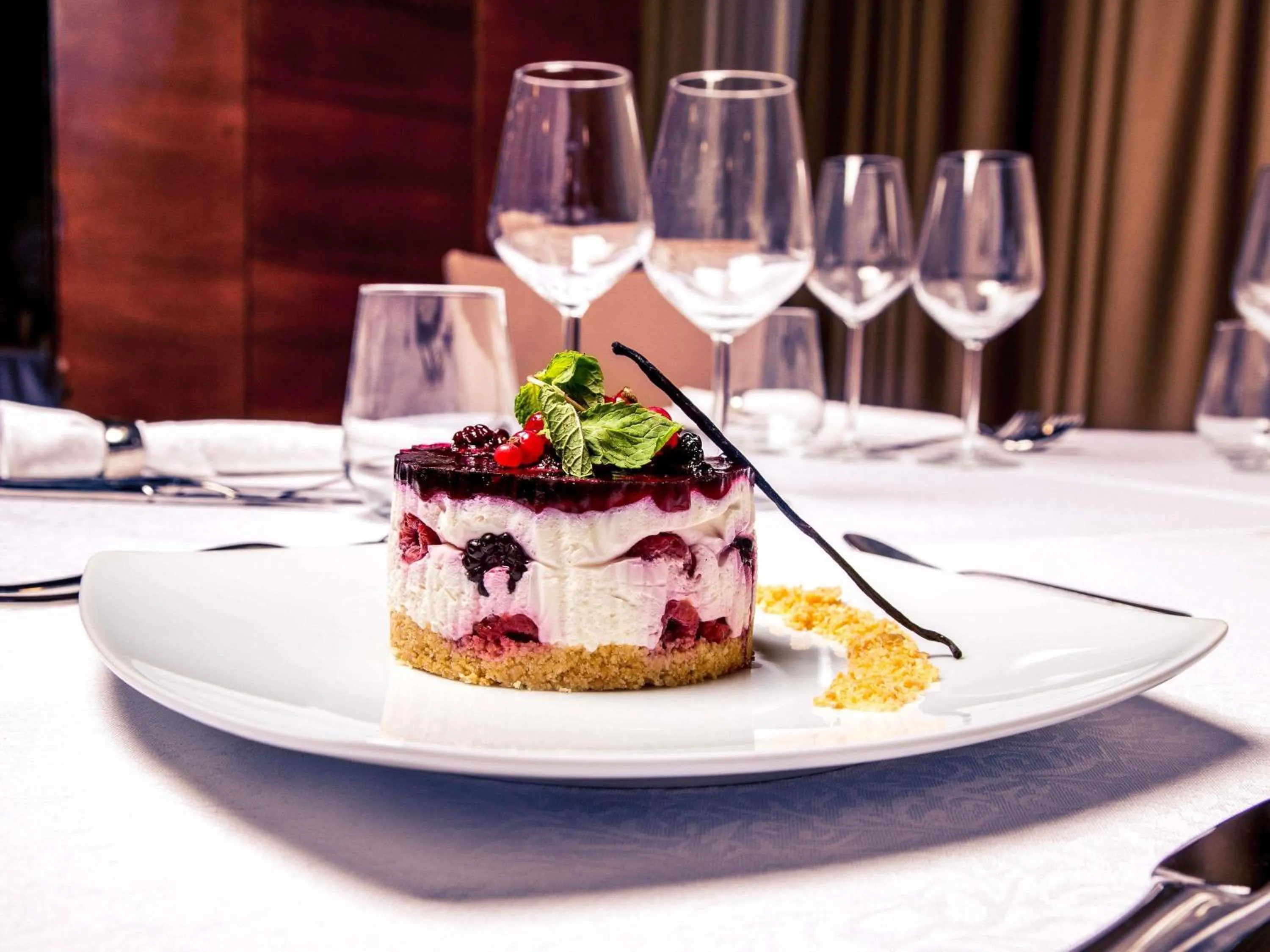 Restaurant/places to eat in Mercure Bucharest Unirii