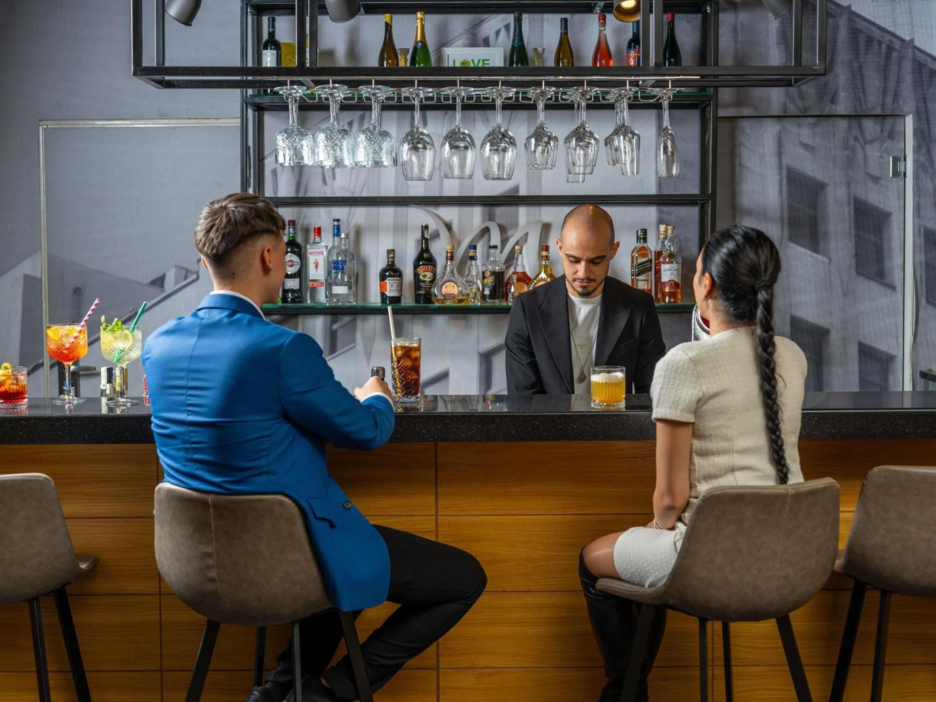 Lounge or bar in Mercure Bucharest Unirii