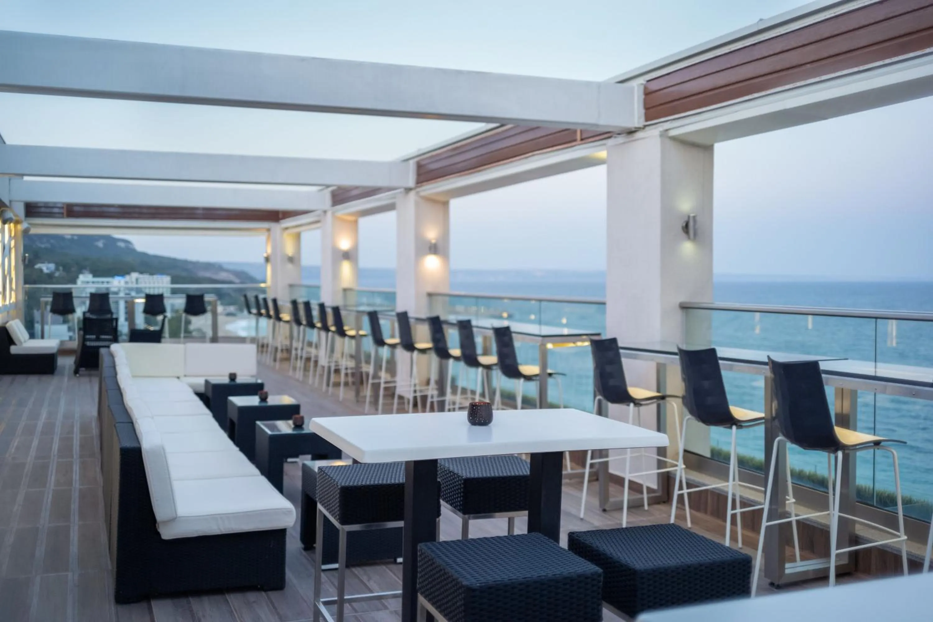 Restaurant/places to eat in GRIFID Metropol Hotel - Premium All inclusive & Private Beach - Adults Only