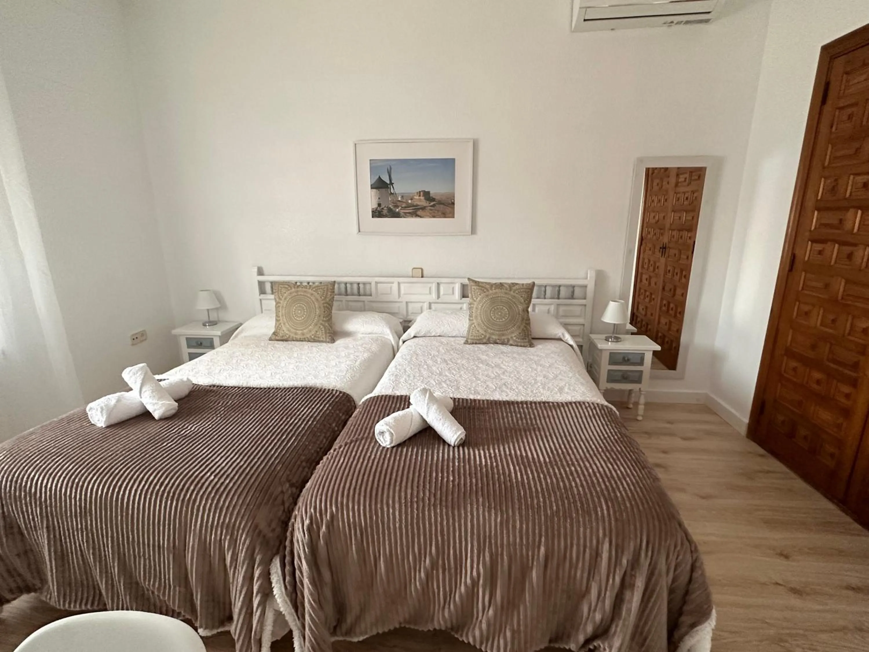 Photo of the whole room, Bed in Hotel Consuegra