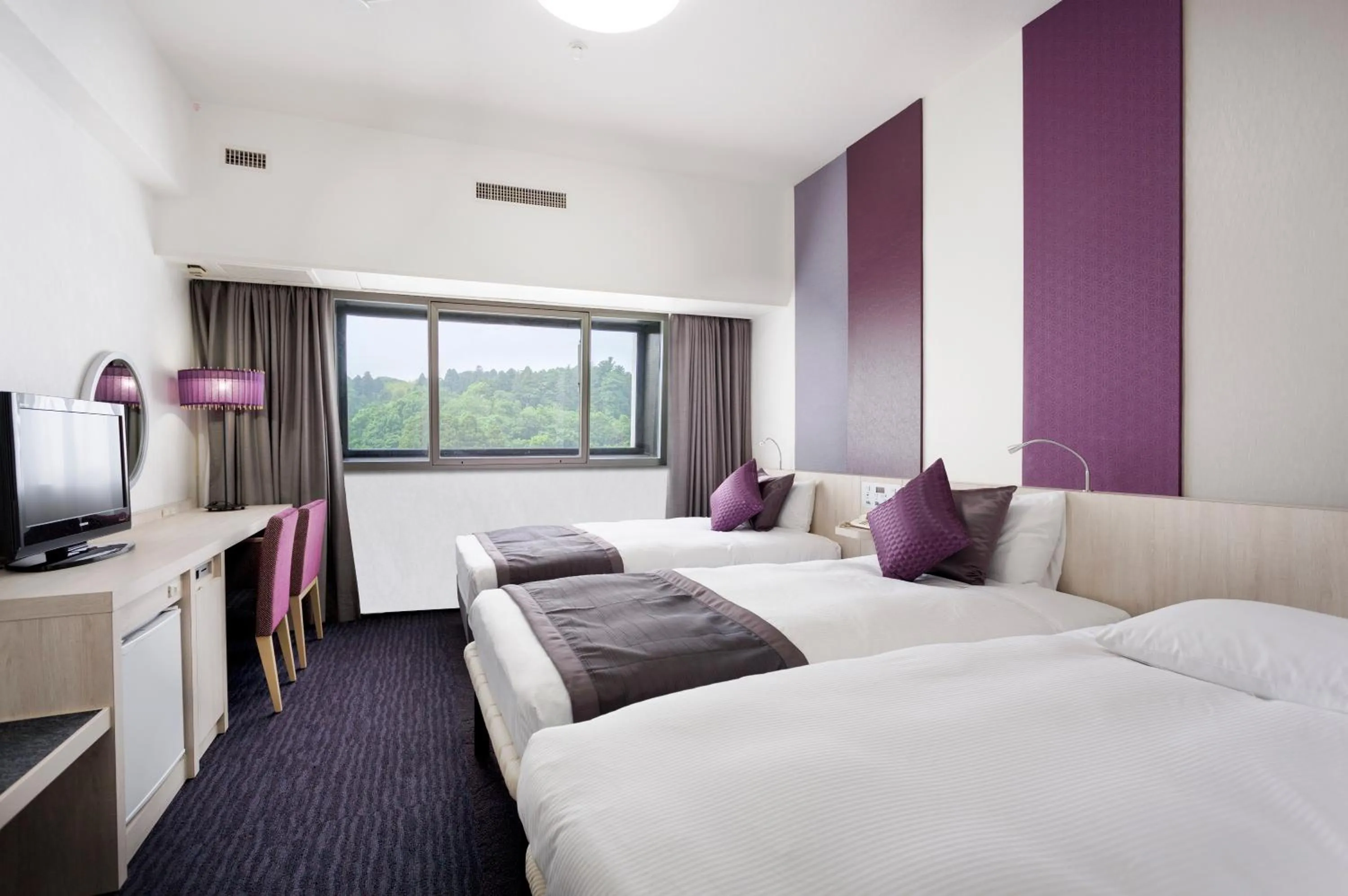 Photo of the whole room, Bed in Art Hotel Narita