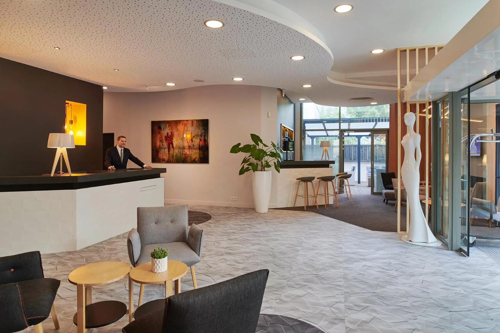 Lobby or reception in Seven Urban Suites Nantes Centre