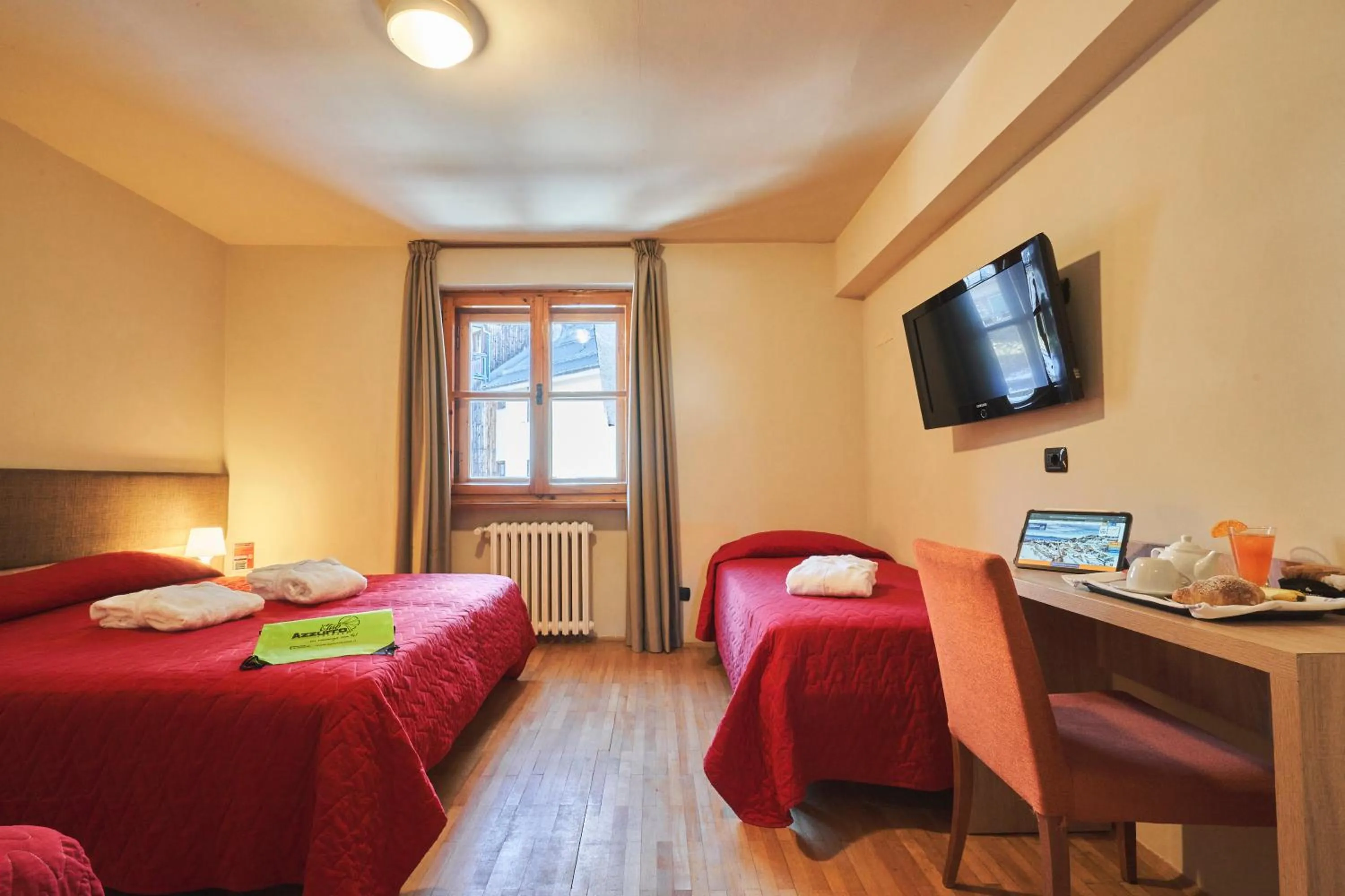 Bed in Hotel Mondolé - Azzurro Club