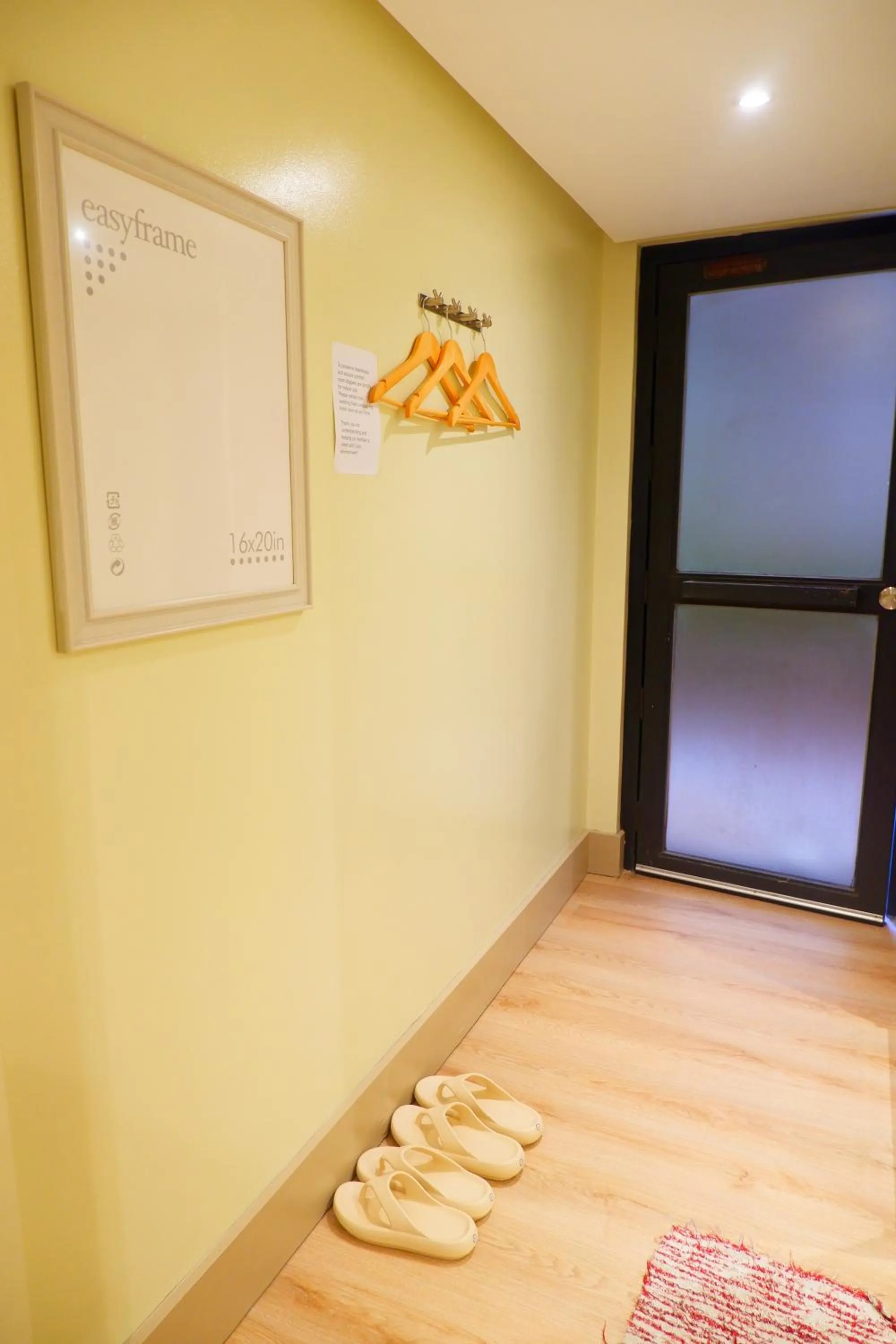 wardrobe in Sunset View Ridge Residences